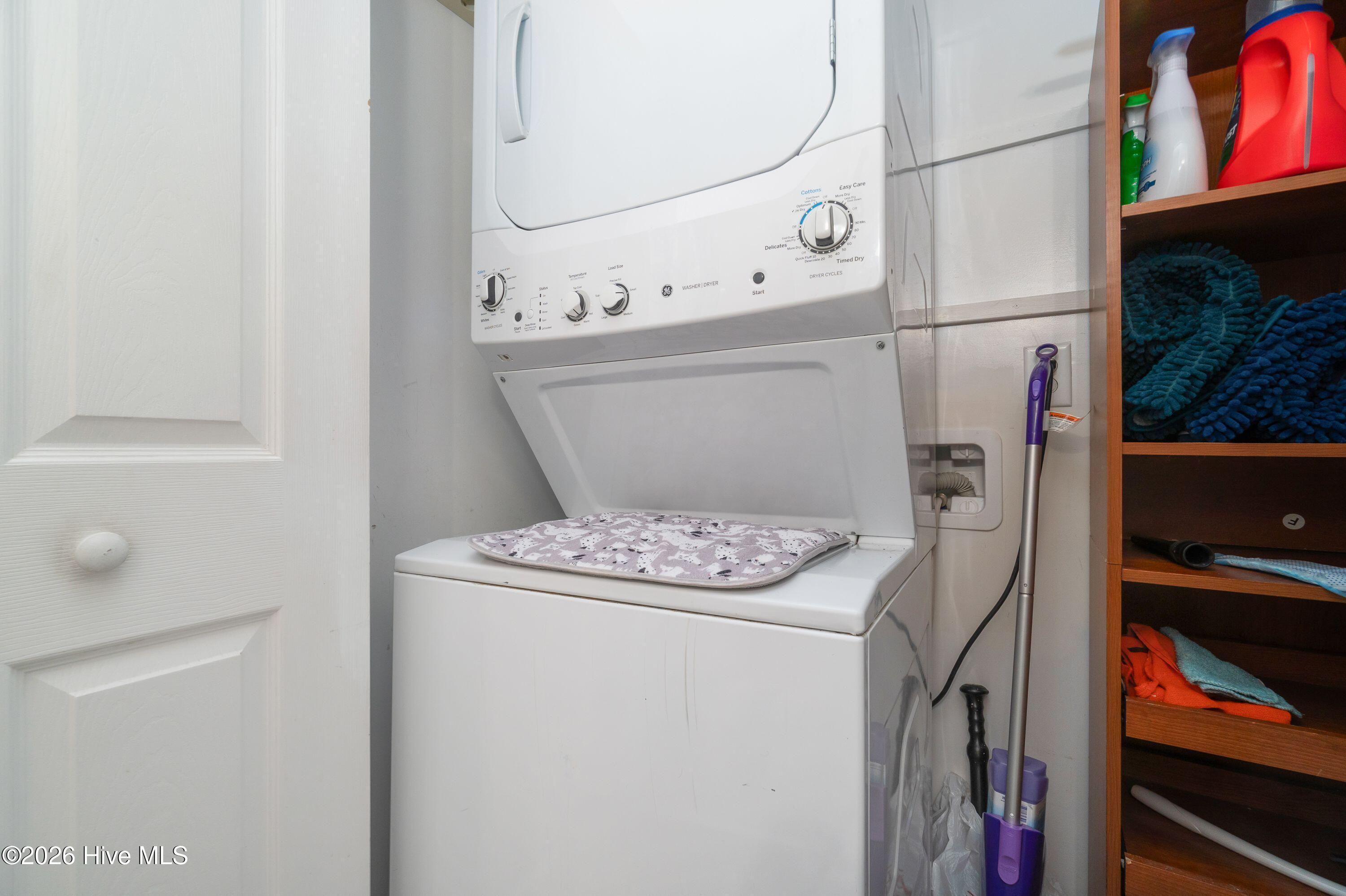 330 Cape Lookout Loop Property Photo 41