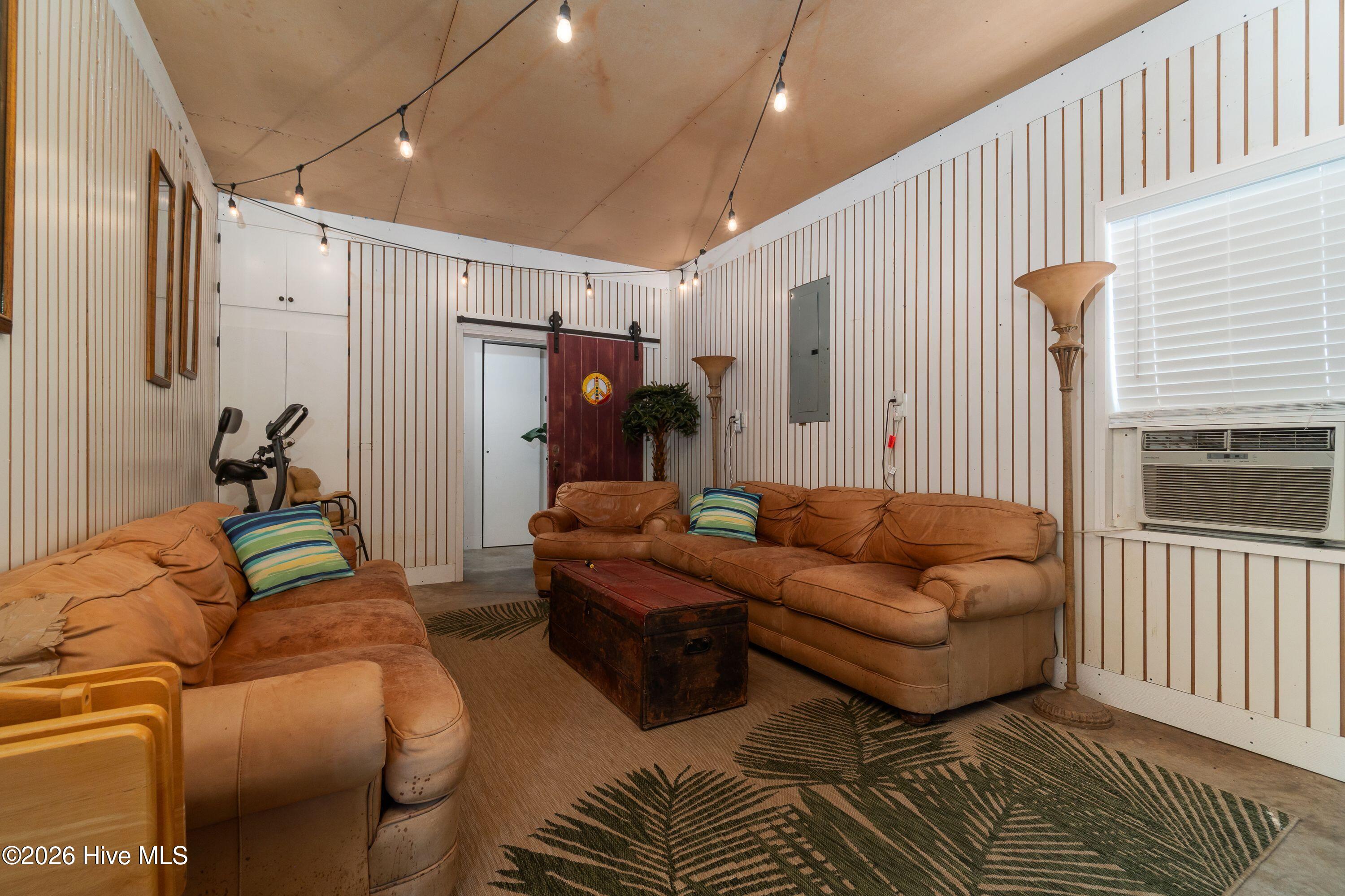 330 Cape Lookout Loop Property Photo 44