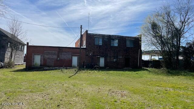 105 E Broad Street Property Photo 3