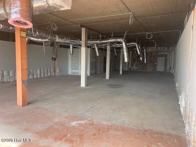 105 E Broad Street Property Photo 5