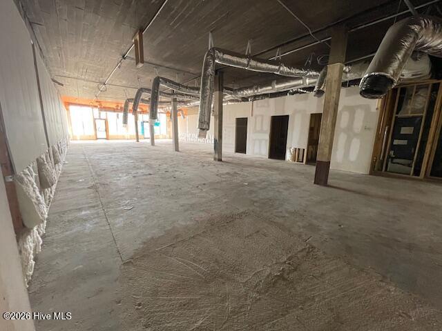 105 E Broad Street Property Photo 7