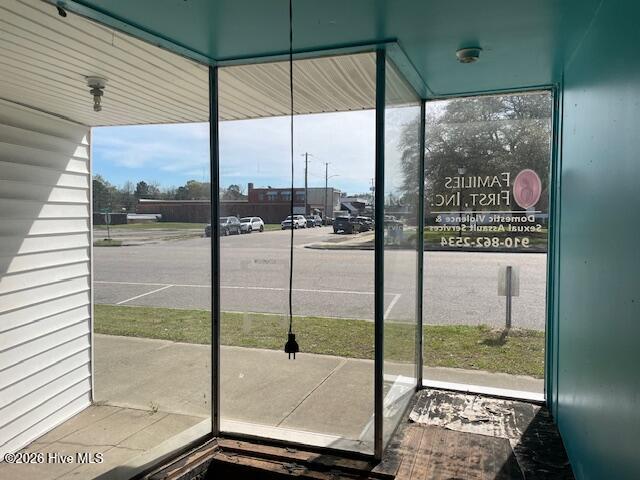 105 E Broad Street Property Photo 16