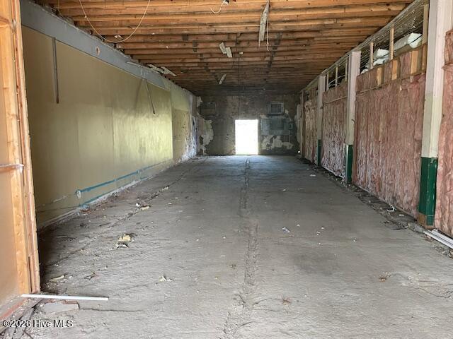 105 E Broad Street Property Photo 17