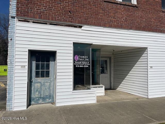 105 E Broad Street Property Photo 18