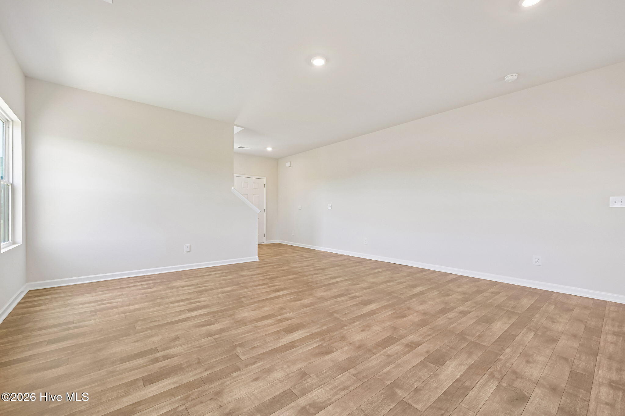 401 Piper Pointe Drive Property Photo 11