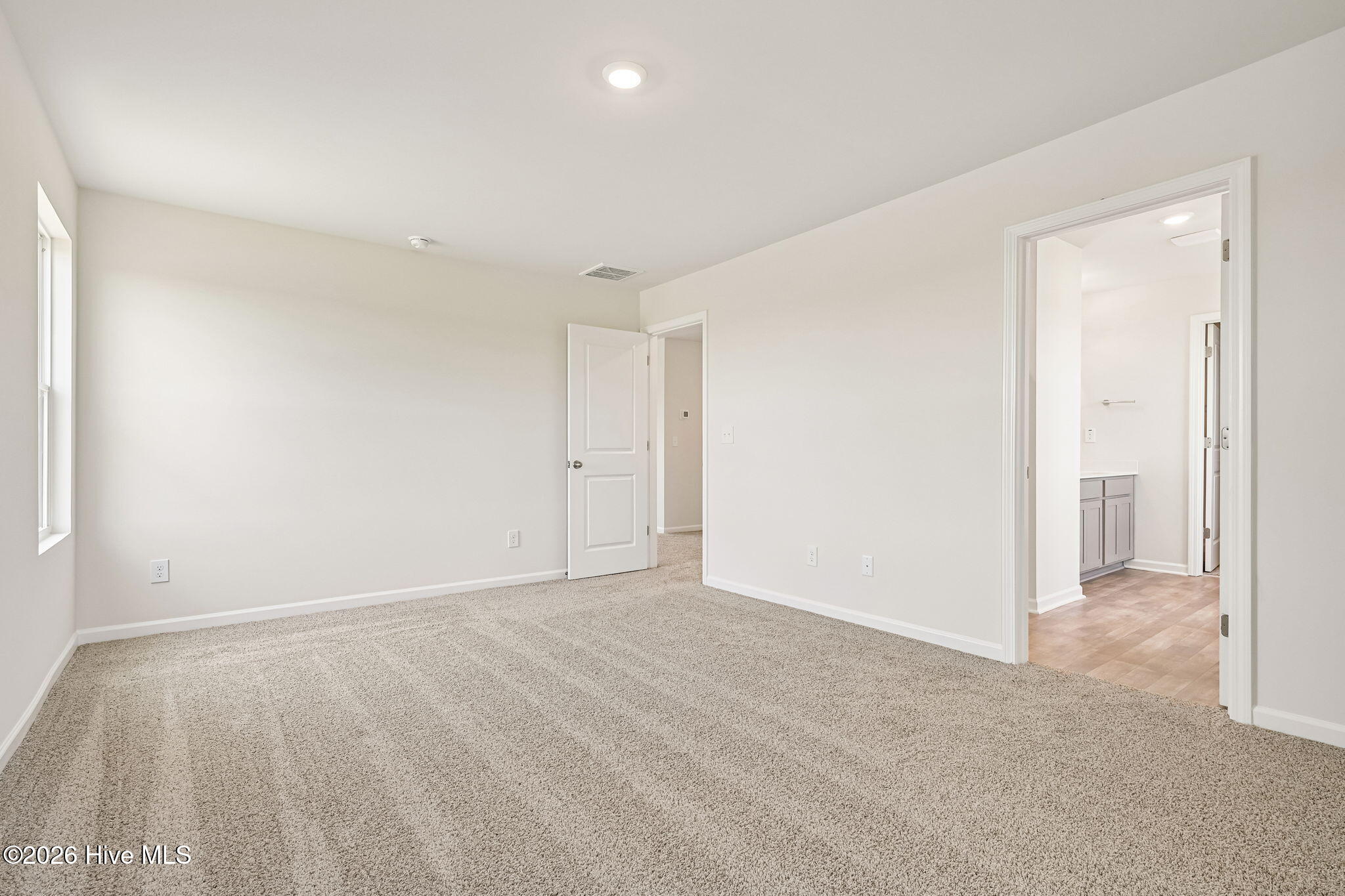 401 Piper Pointe Drive Property Photo 33