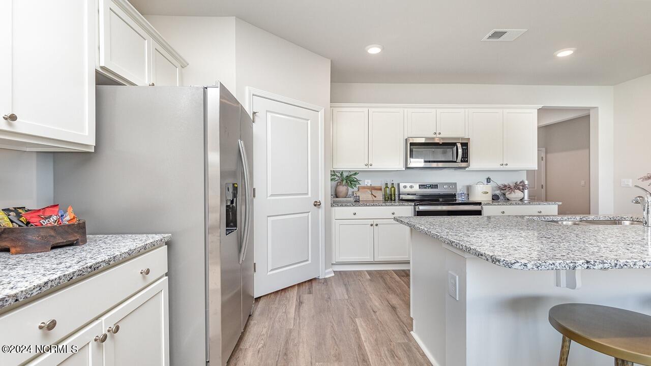 1281 Woodhouse Drive Nw Property Photo 6