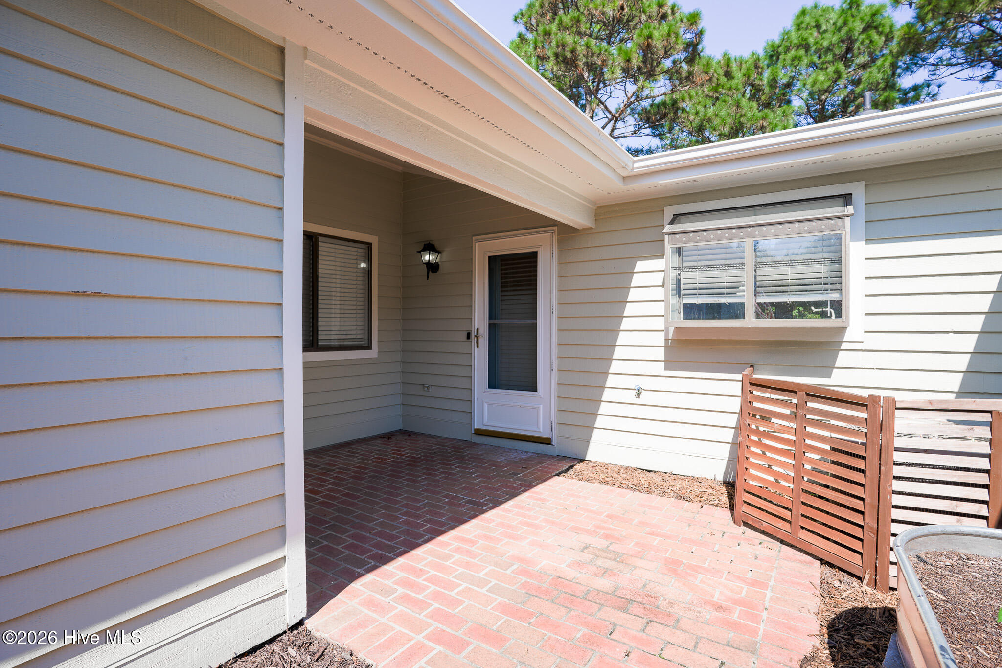 211 Inland Greens Circle Property Photo 6