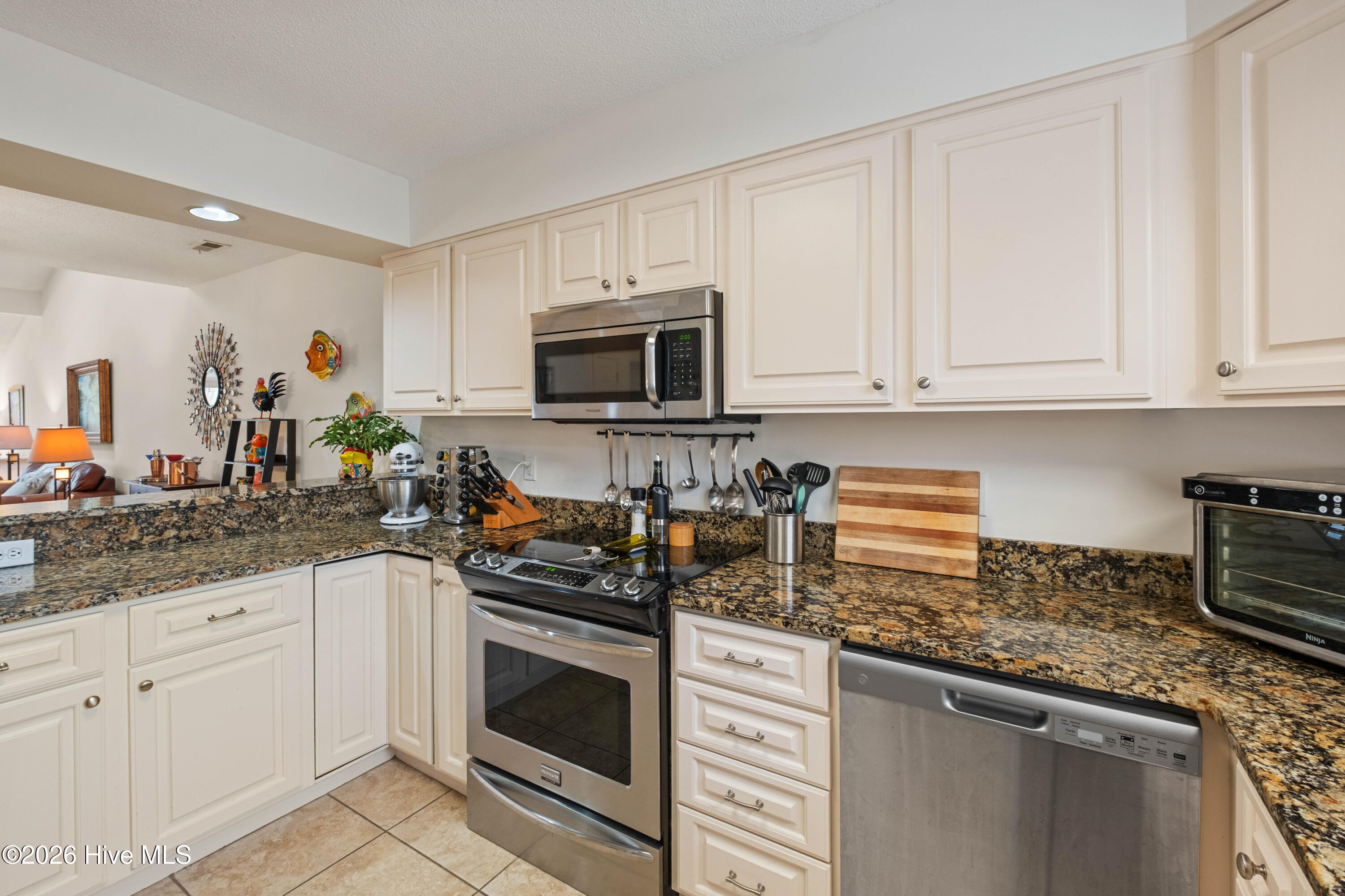 211 Inland Greens Circle Property Photo 14