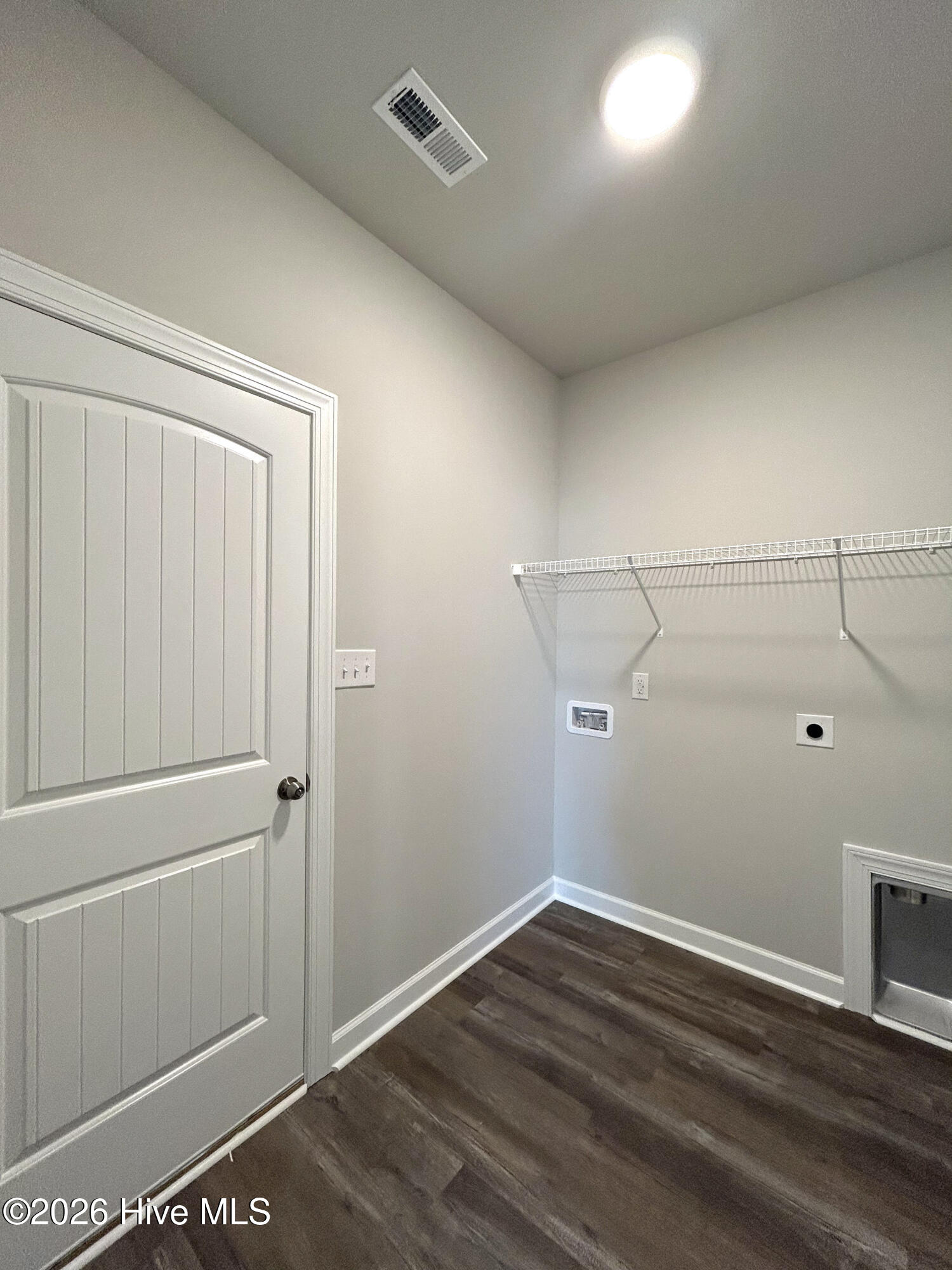 824 Hidden Bridge Drive Property Photo 14