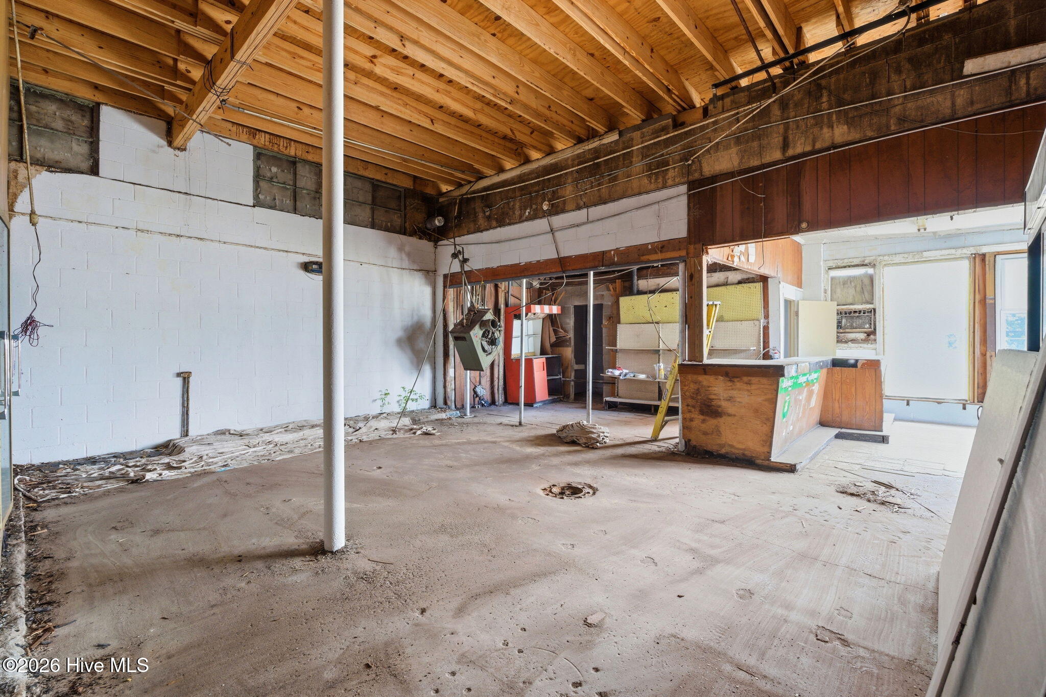 414 S John Street Property Photo 25