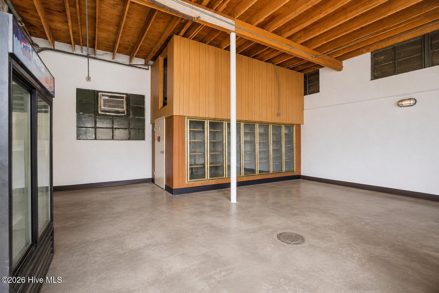 414 S John Street Property Photo 46