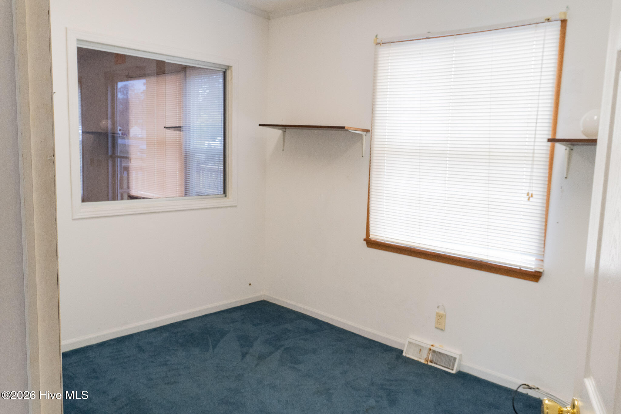 904 Jefferson Street Property Photo 9