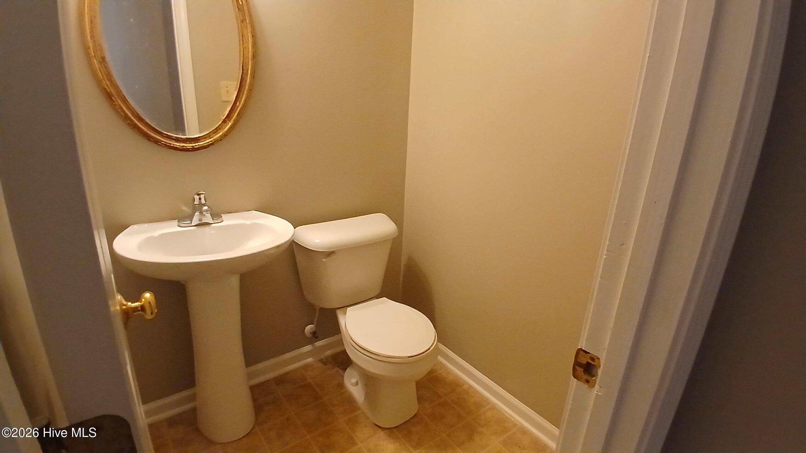 711 Weathervane Way Property Photo 4