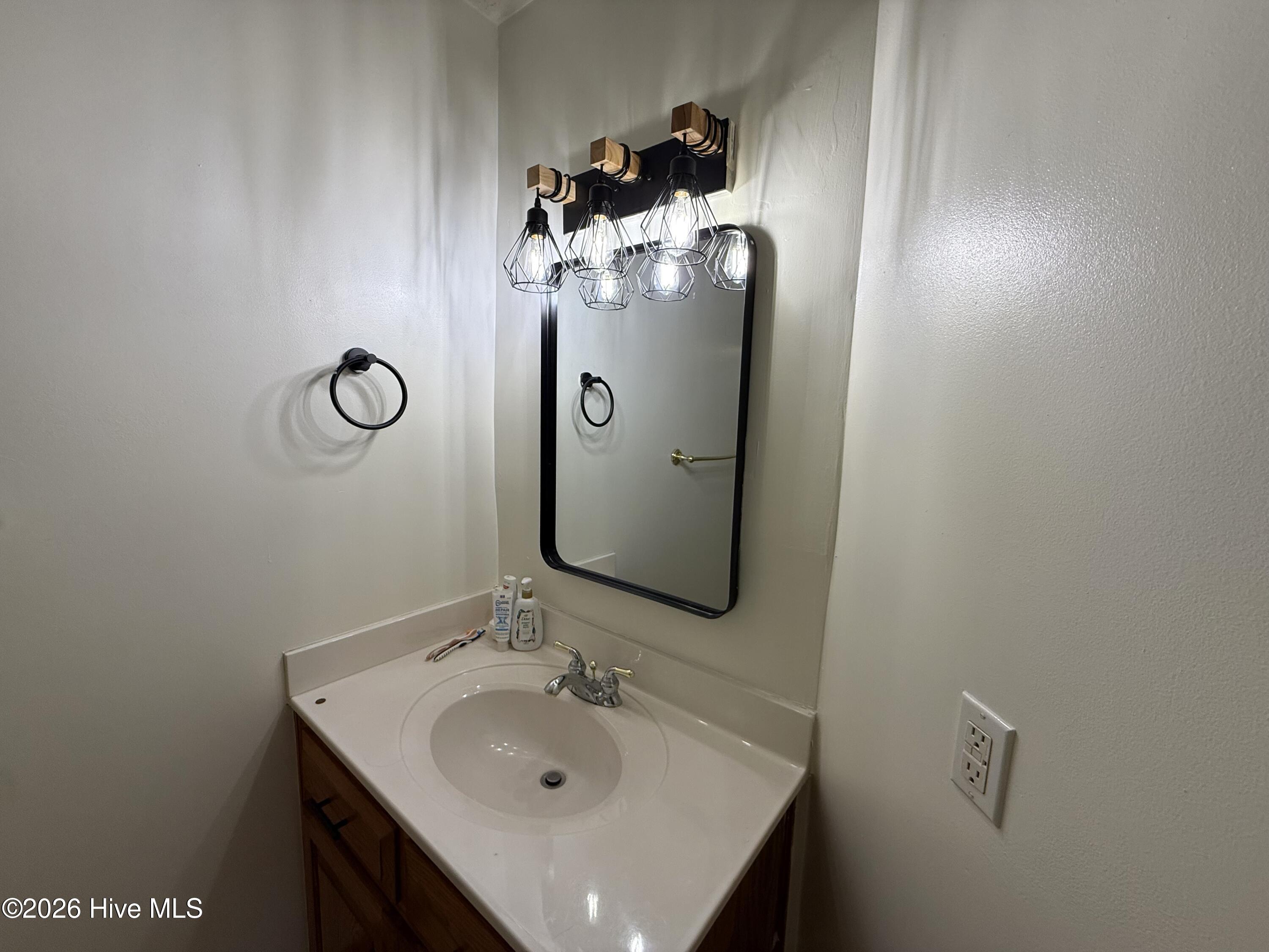 12221 Evergreen Lane Property Photo 9