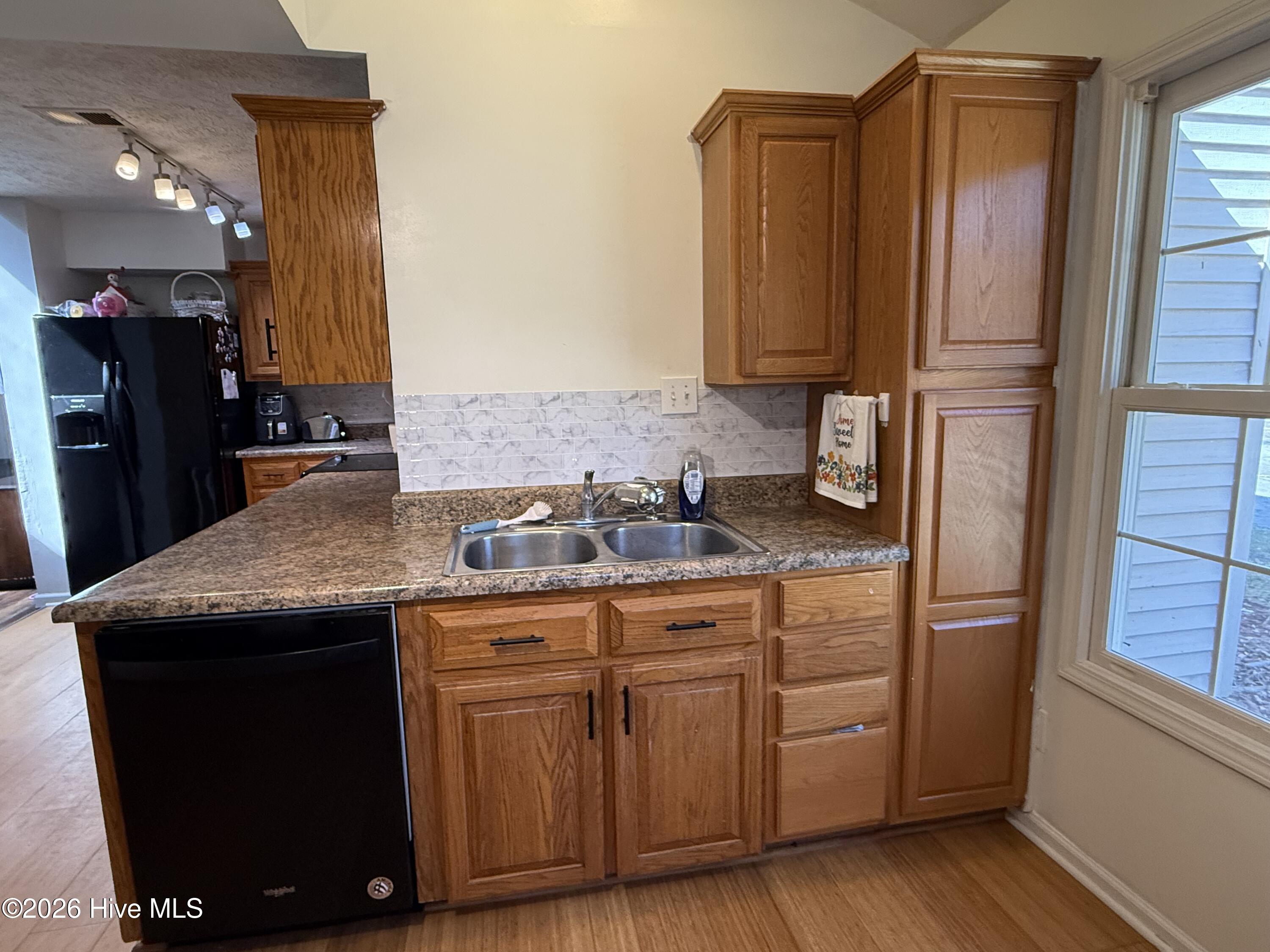 12221 Evergreen Lane Property Photo 13