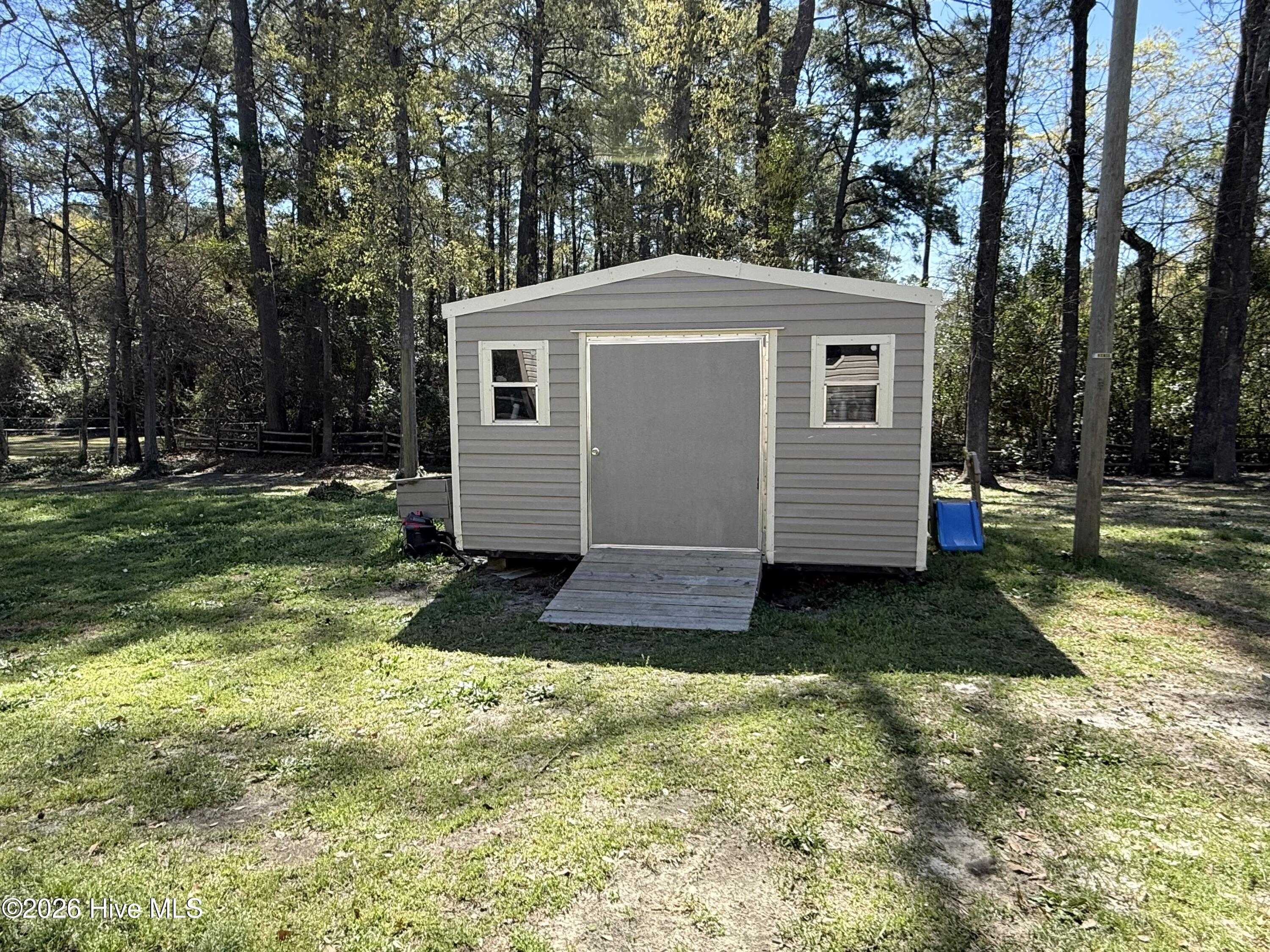 12221 Evergreen Lane Property Photo 32