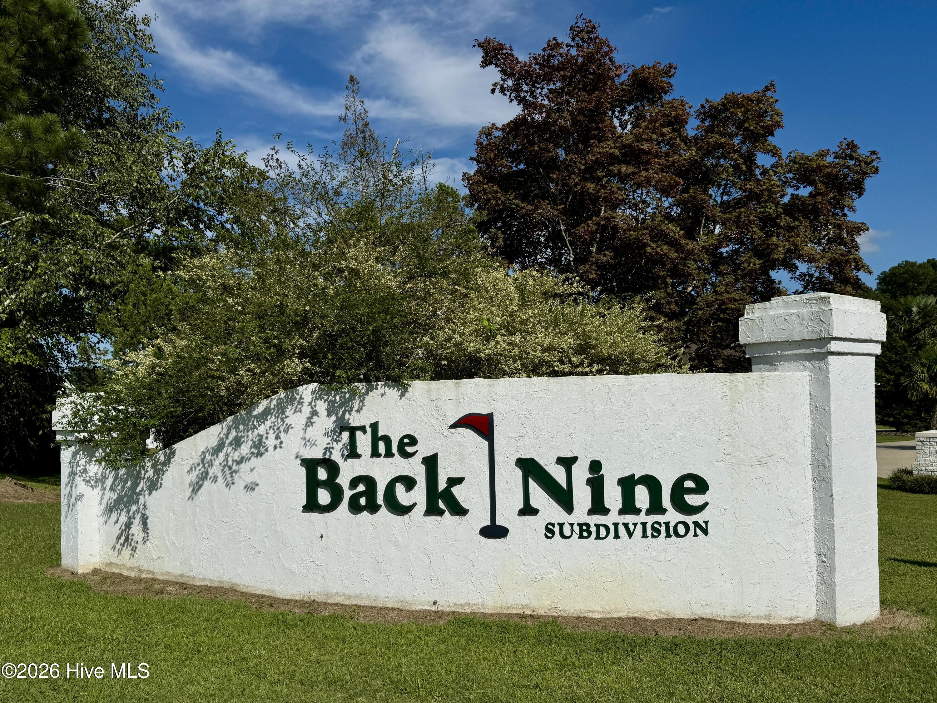 90 Putters Lane Property Photo 1