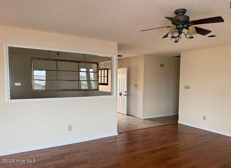 615 Willbrook Circle Property Photo 16