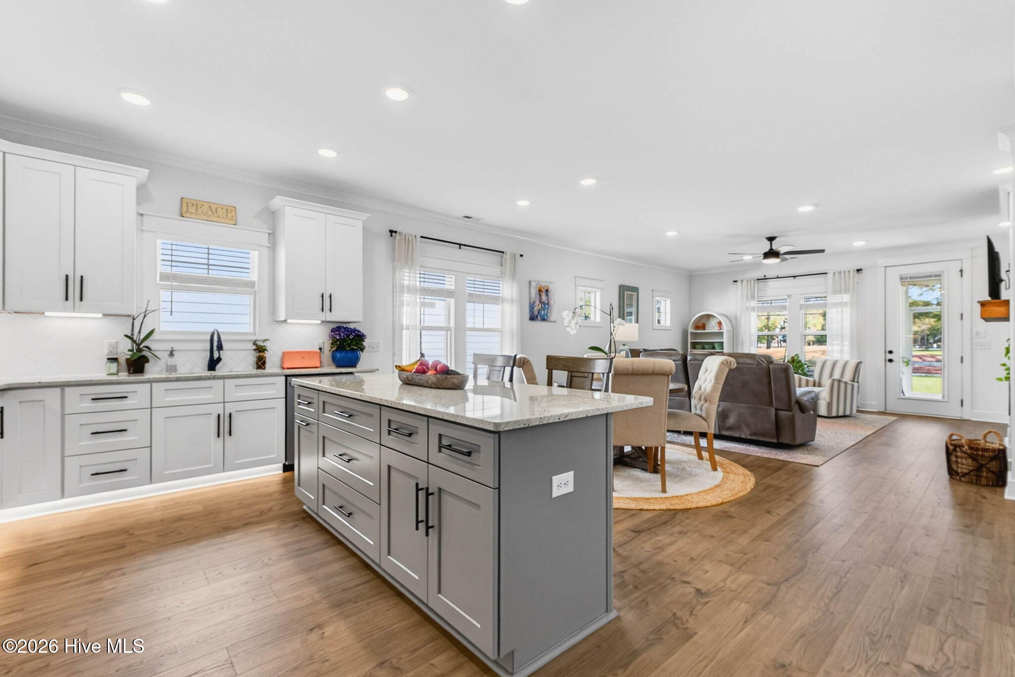 2086 Greenside Manor Drive Sw Property Photo 9