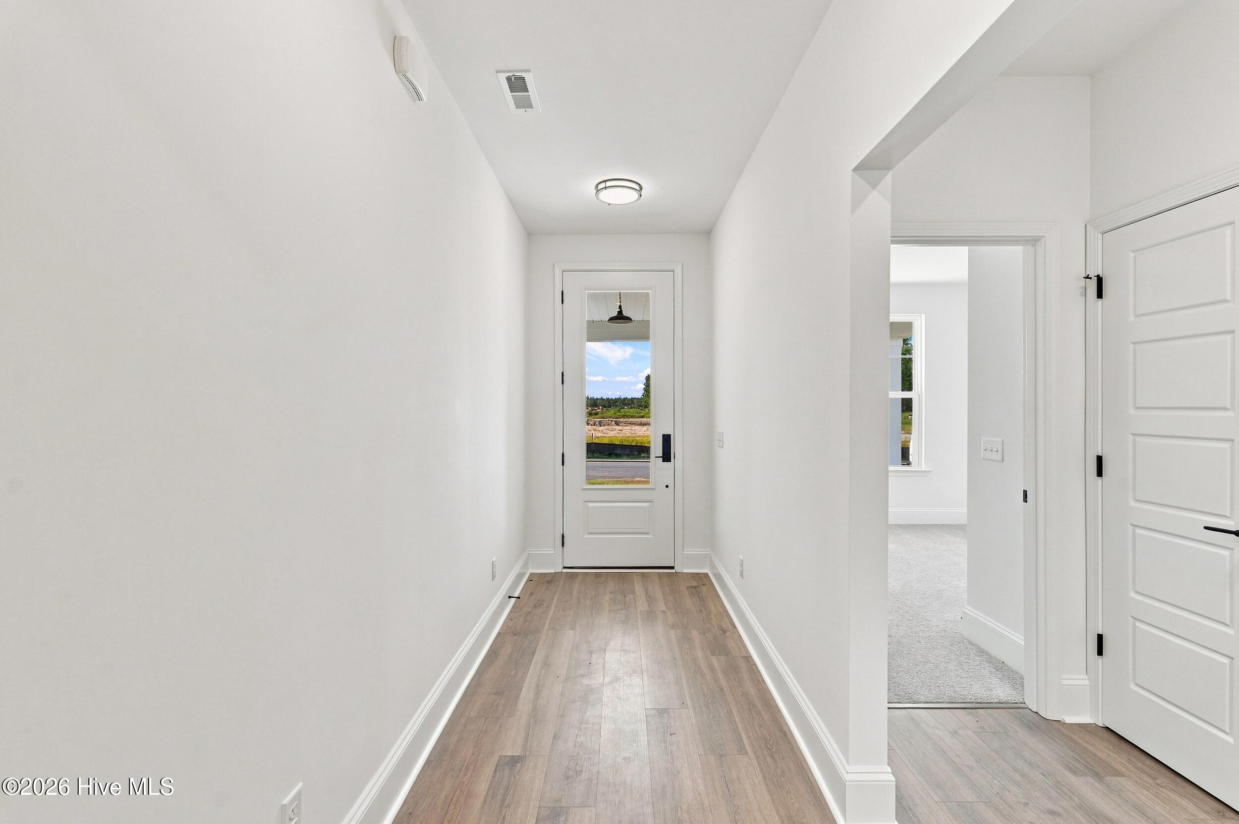 2212 Sandbrook Loop Property Photo 2