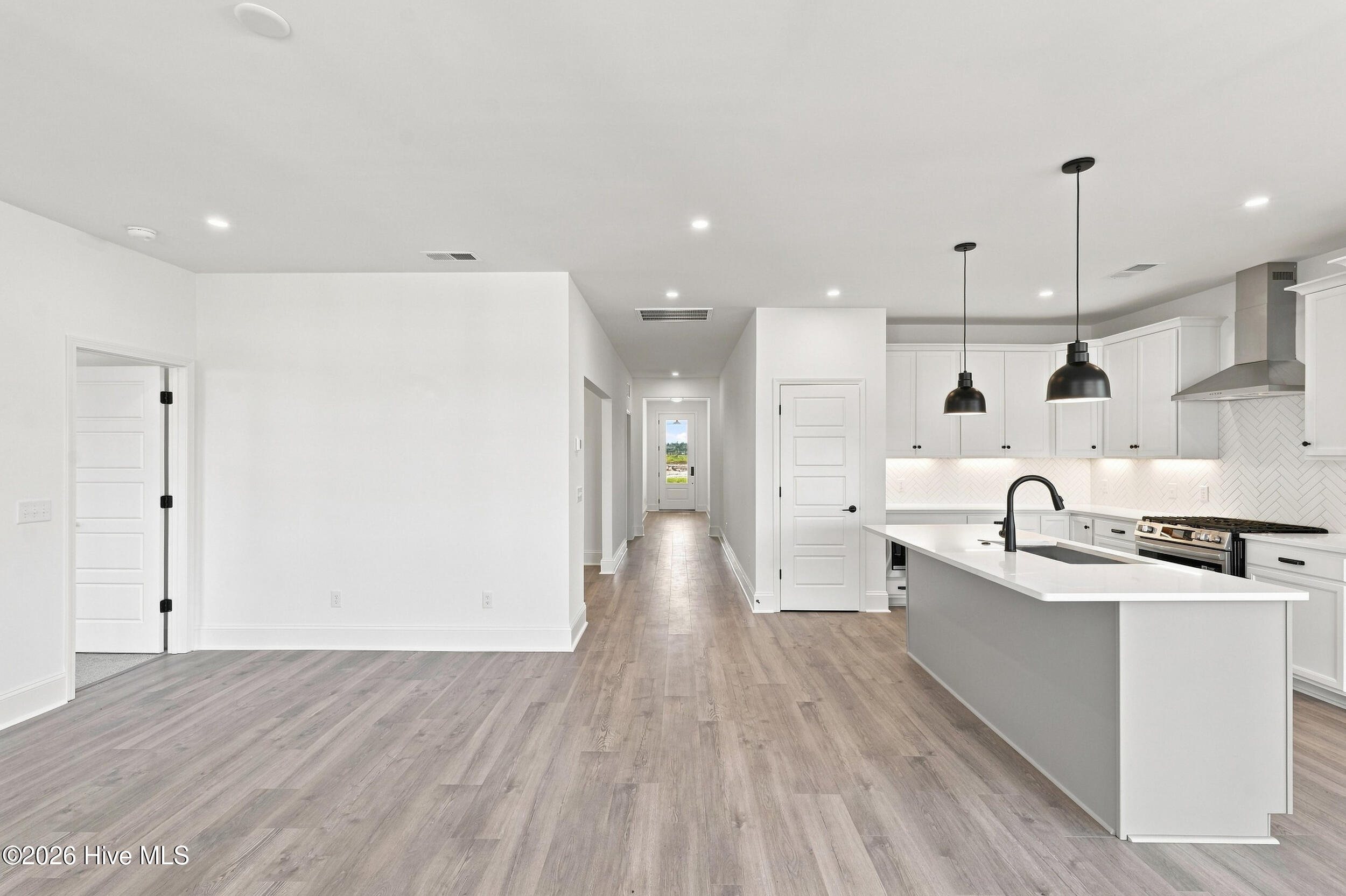 2212 Sandbrook Loop Property Photo 3
