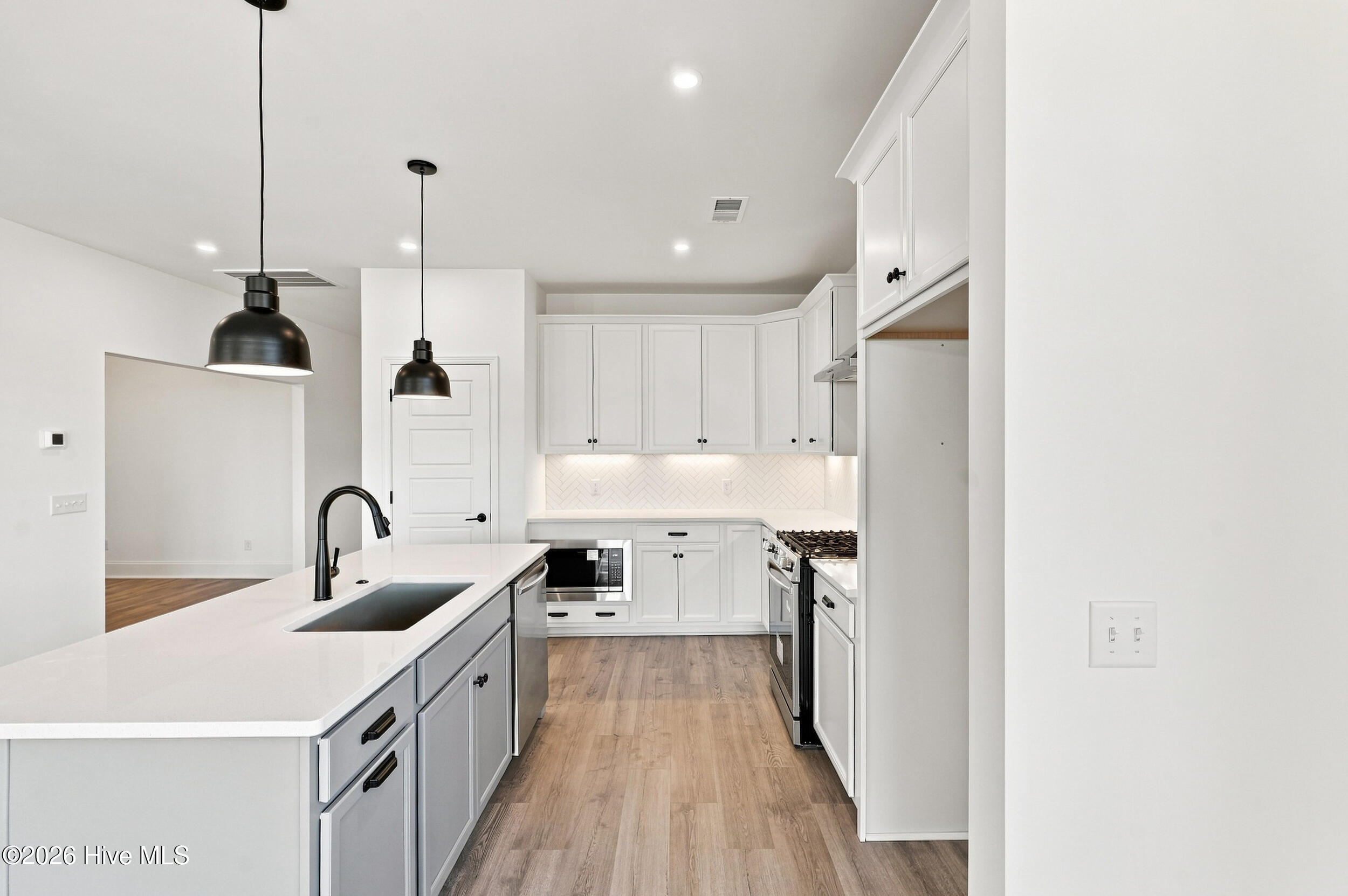 2212 Sandbrook Loop Property Photo 6