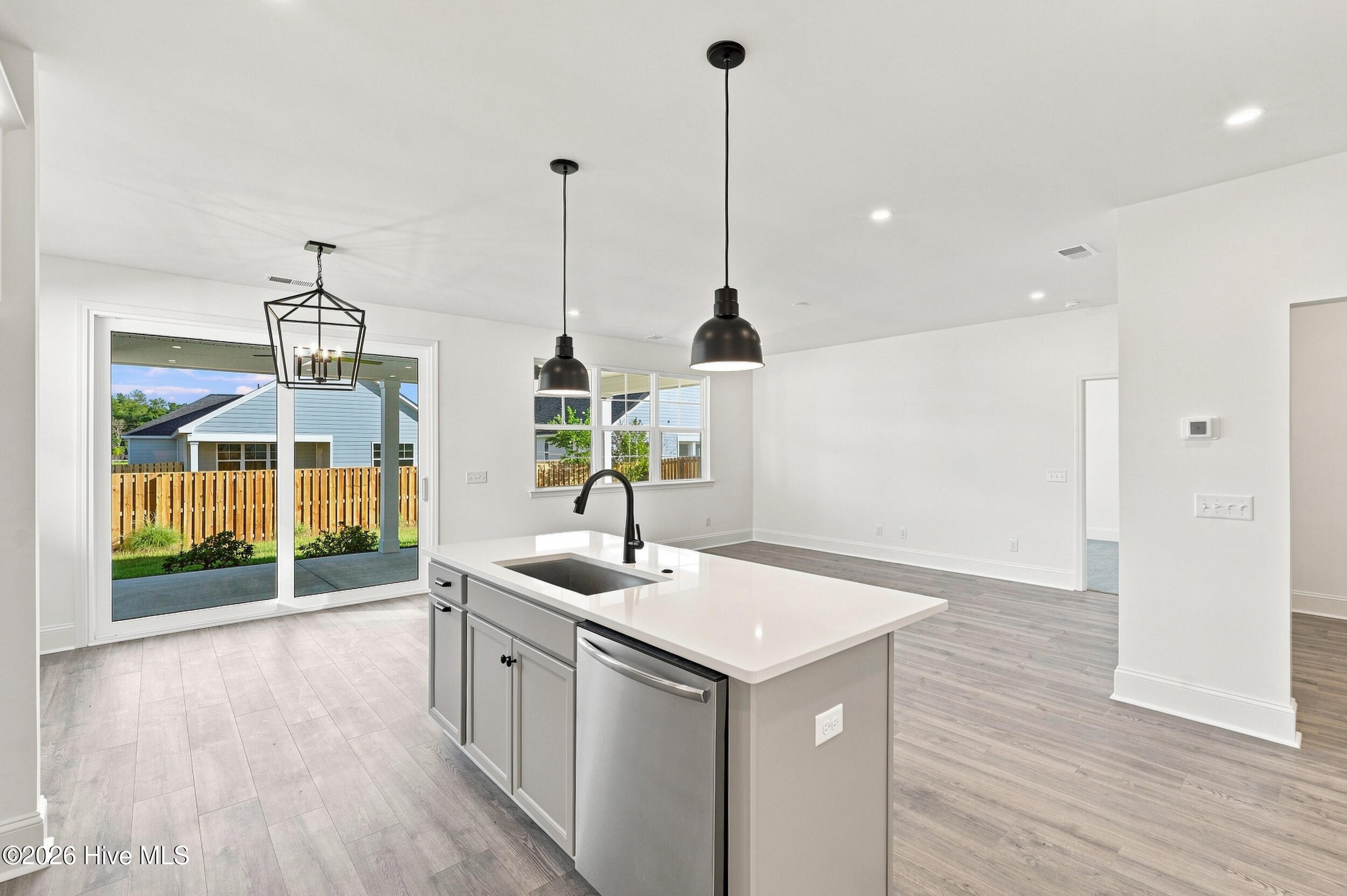 2212 Sandbrook Loop Property Photo 7