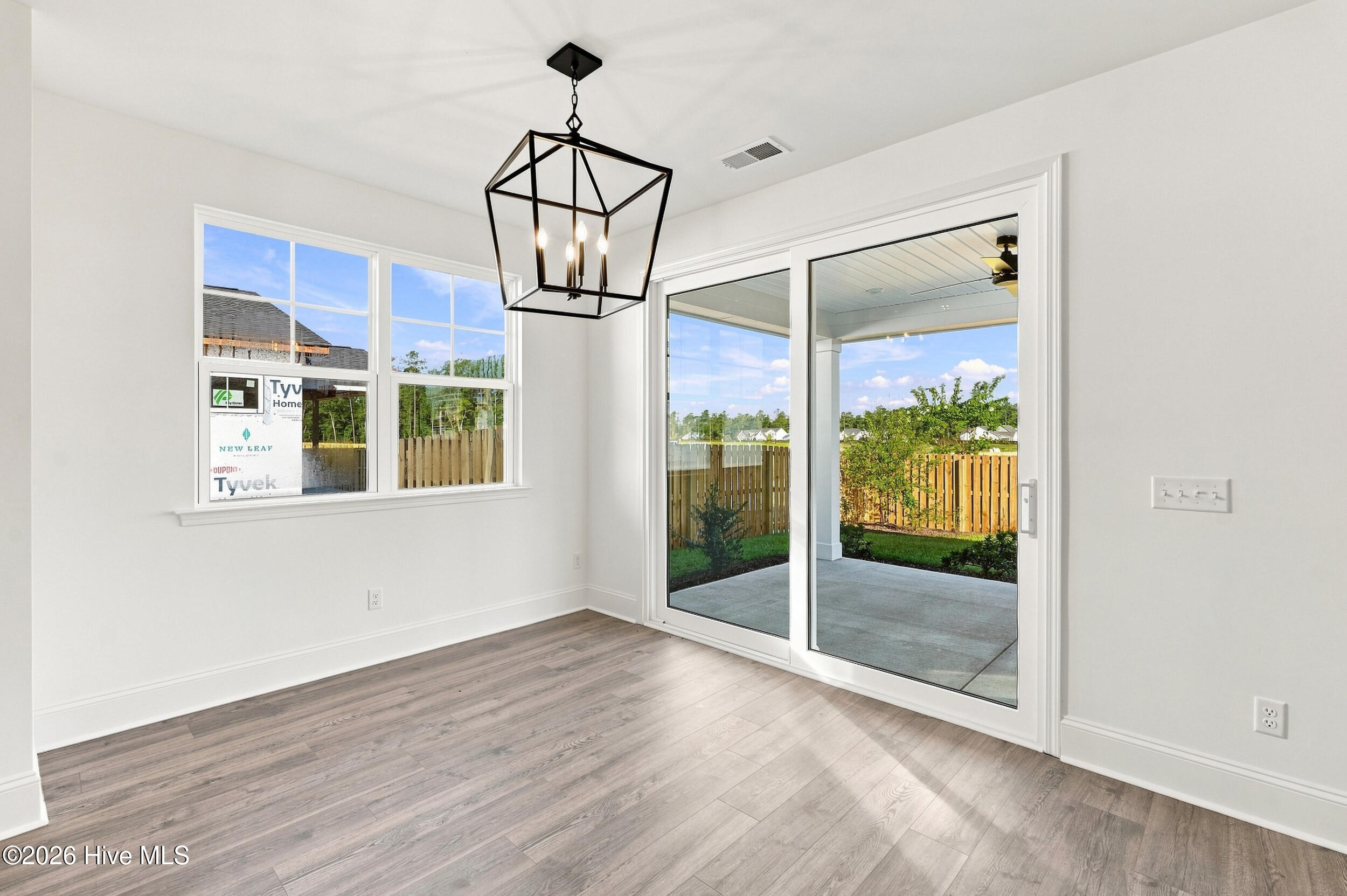 2212 Sandbrook Loop Property Photo 8