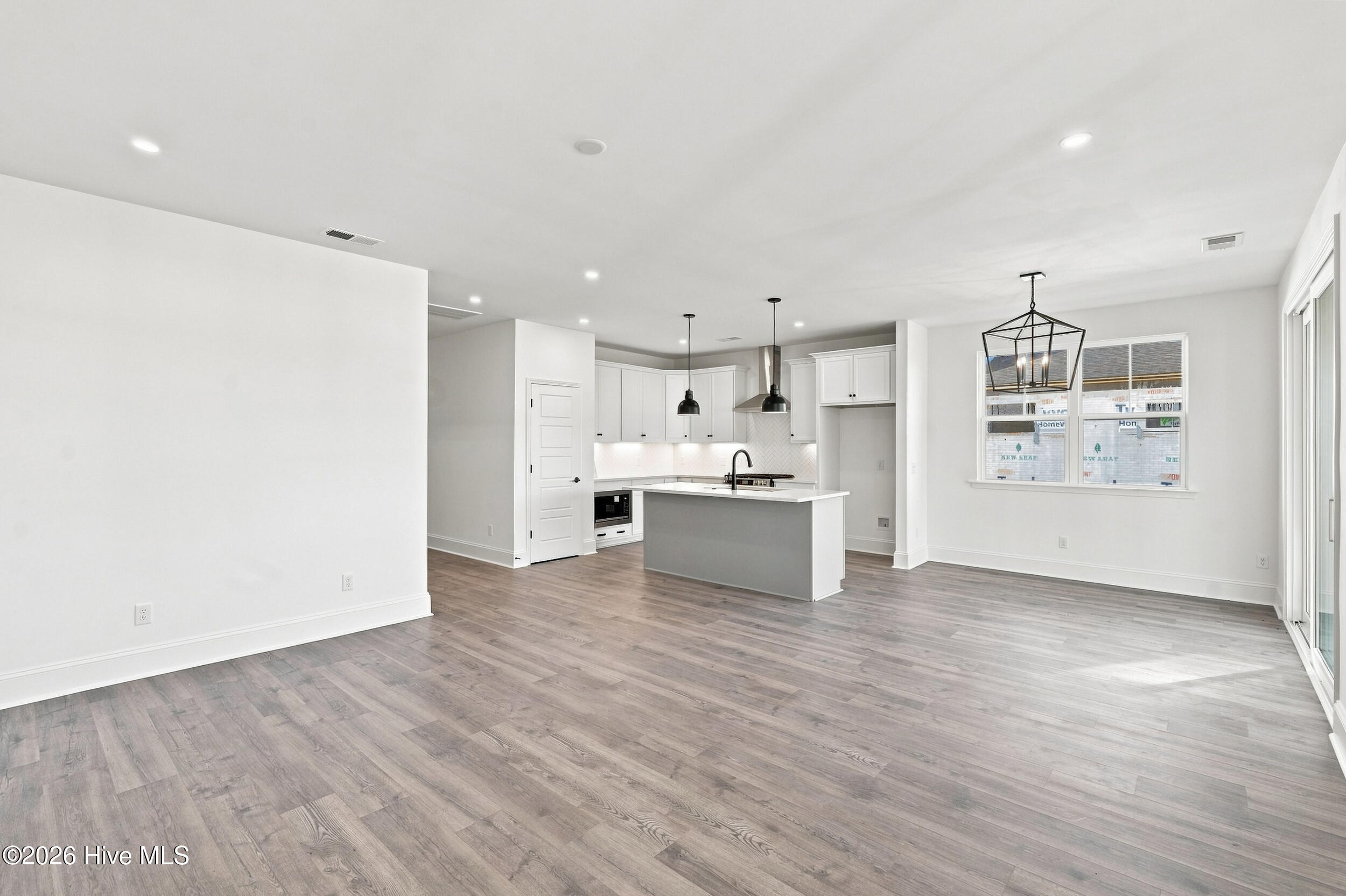 2212 Sandbrook Loop Property Photo 11