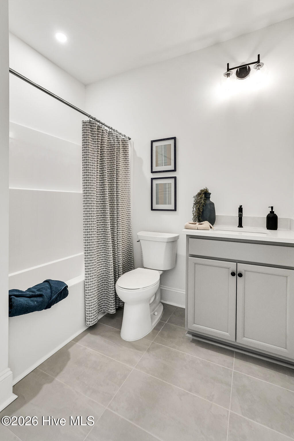2212 Sandbrook Loop Property Photo 11