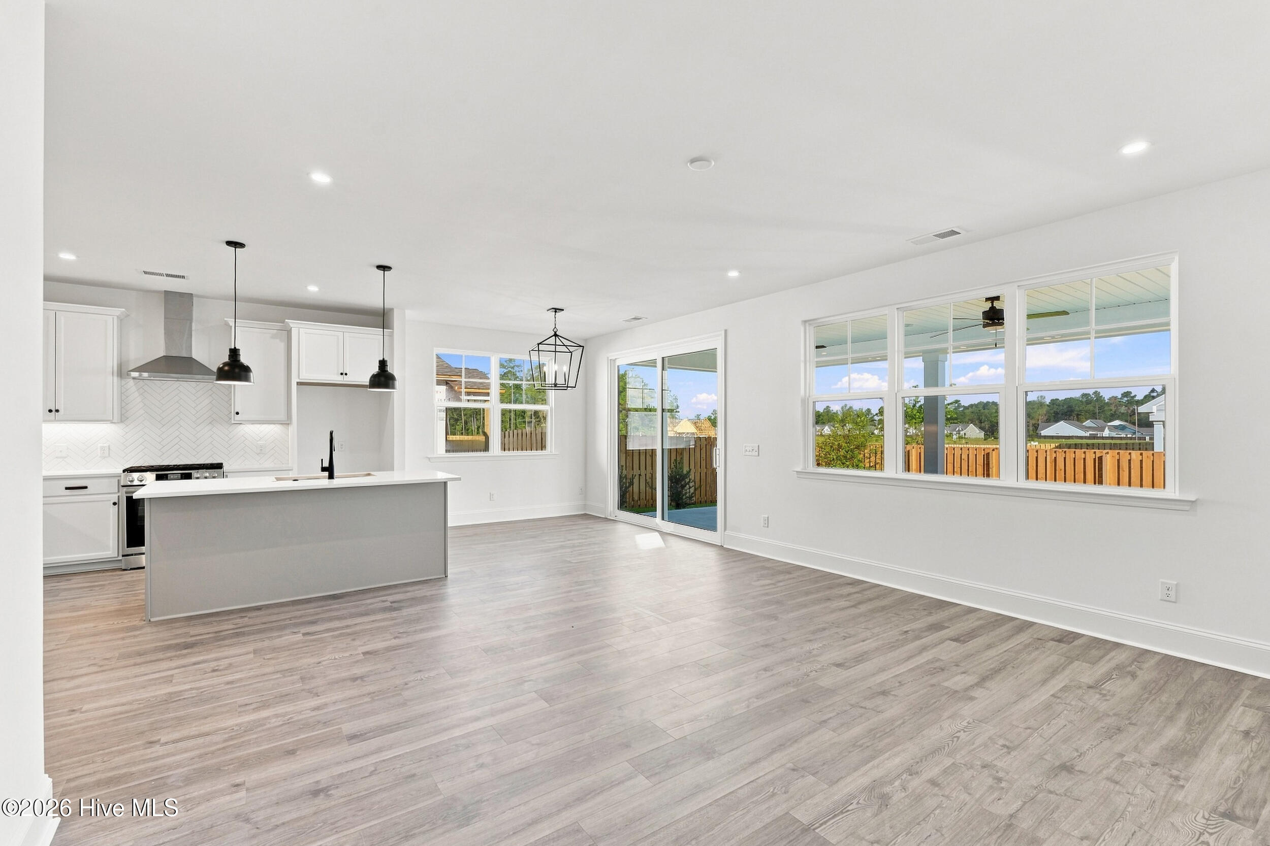 2212 Sandbrook Loop Property Photo 12