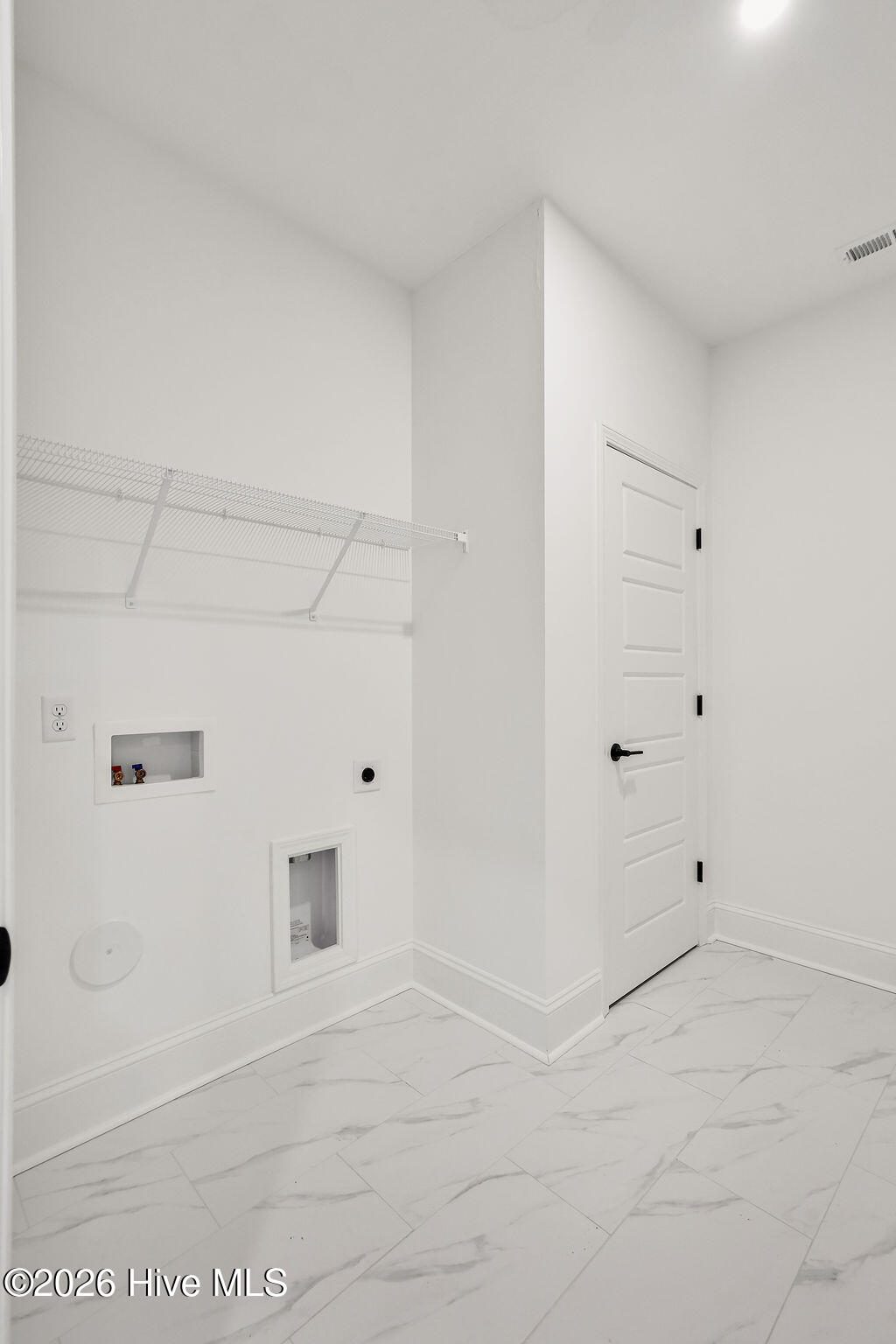 2212 Sandbrook Loop Property Photo 13