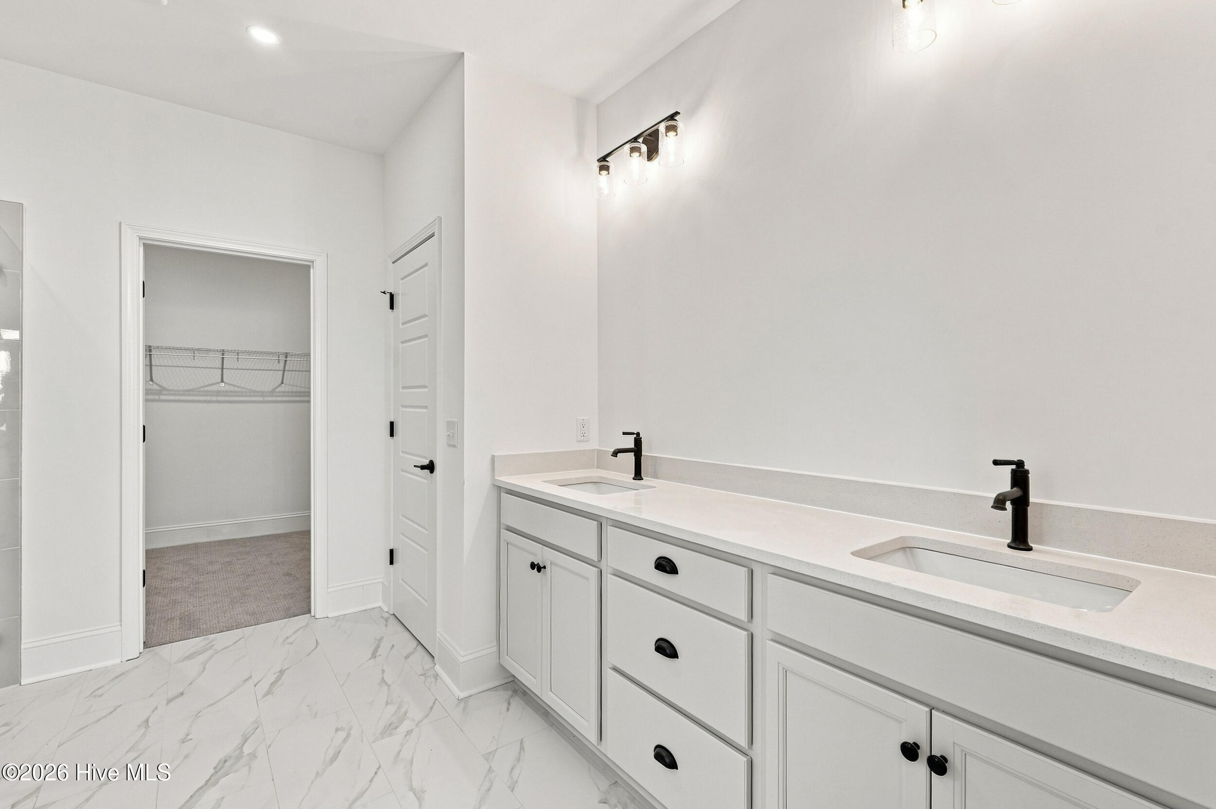 2212 Sandbrook Loop Property Photo 17