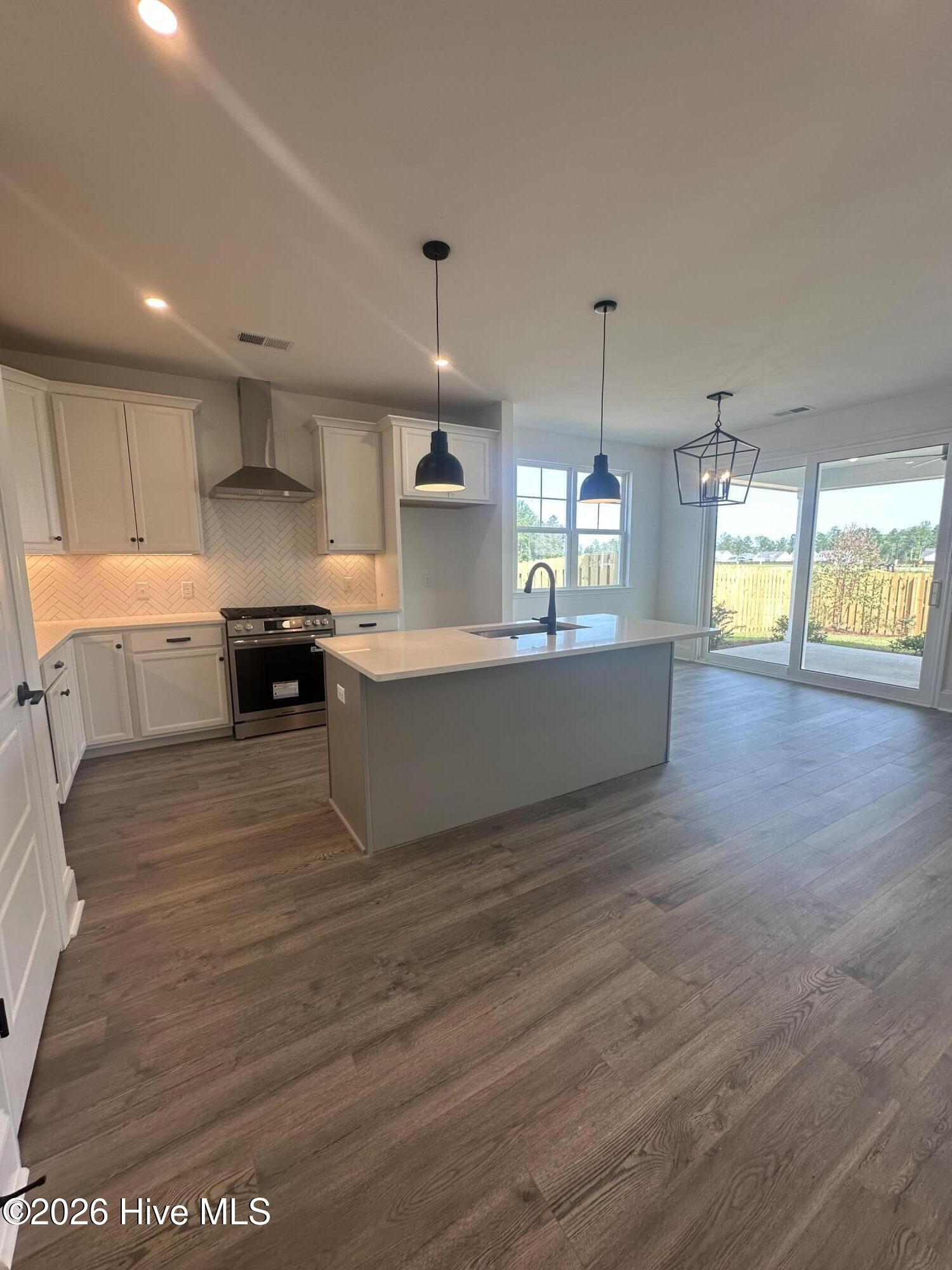2212 Sandbrook Loop Property Photo 18