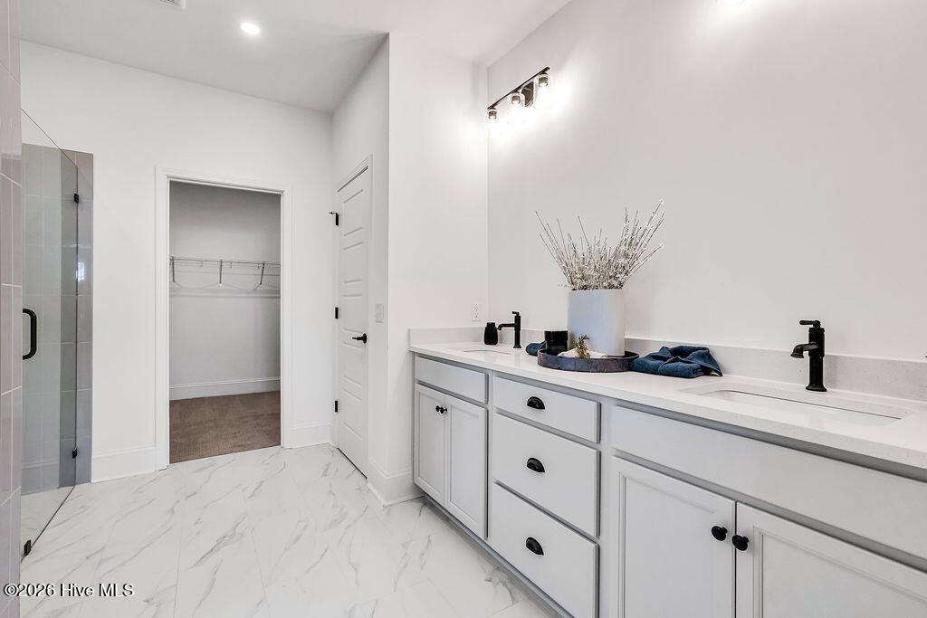 2212 Sandbrook Loop Property Photo 19