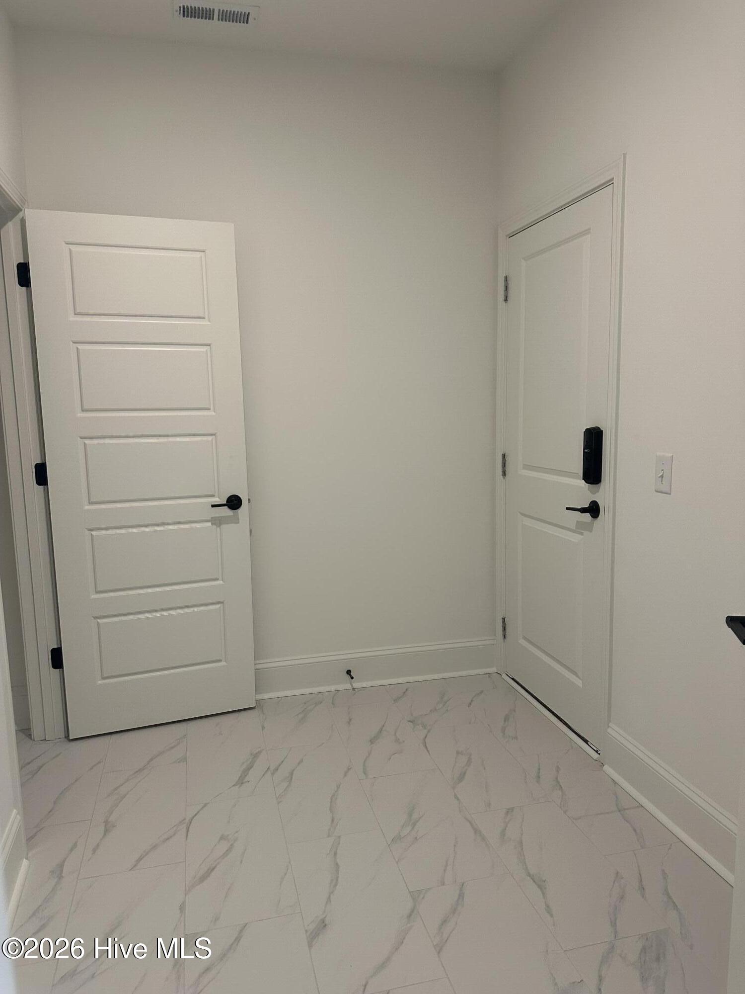2212 Sandbrook Loop Property Photo 20