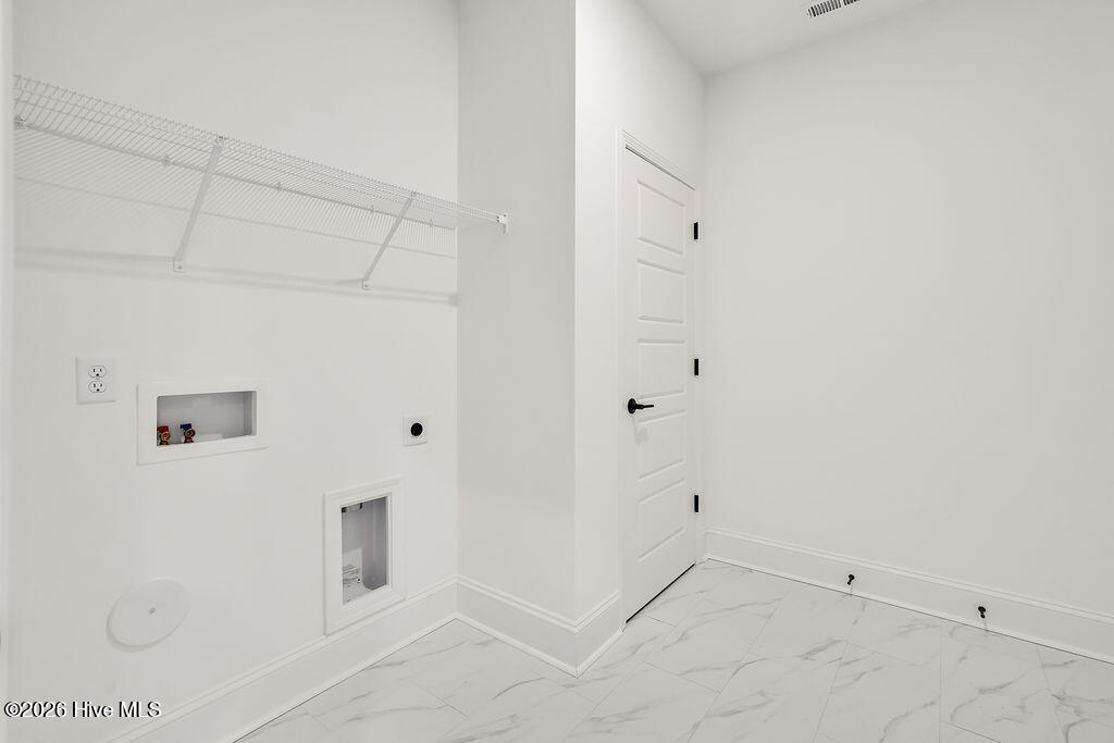 2212 Sandbrook Loop Property Photo 26