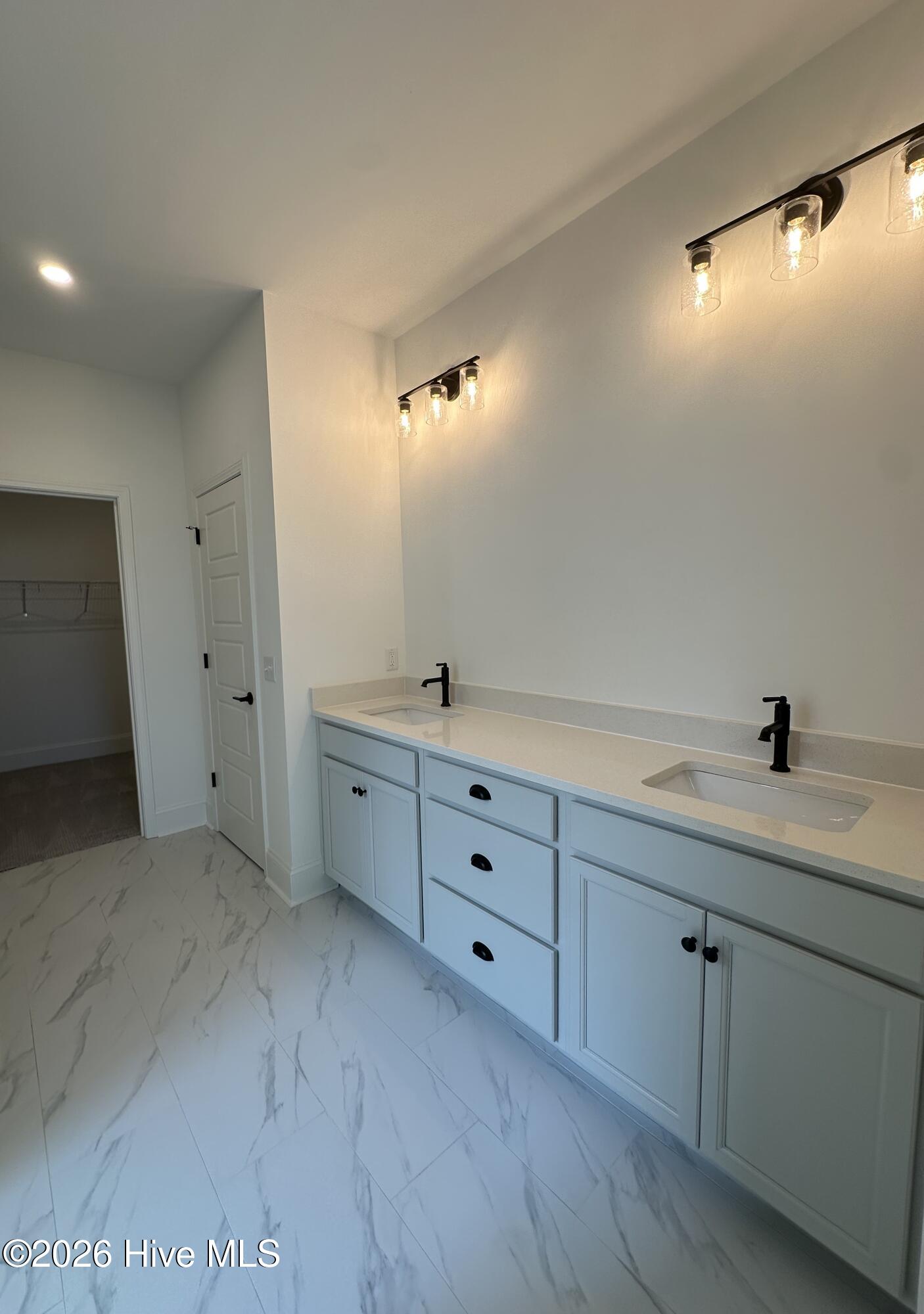 2212 Sandbrook Loop Property Photo 28
