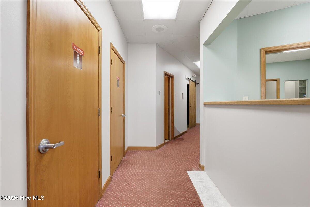 107 E Vernon Avenue Property Photo 11