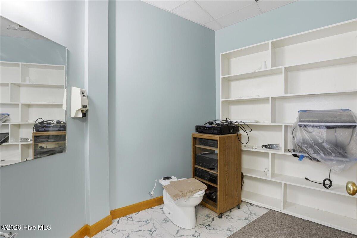 107 E Vernon Avenue Property Photo 22