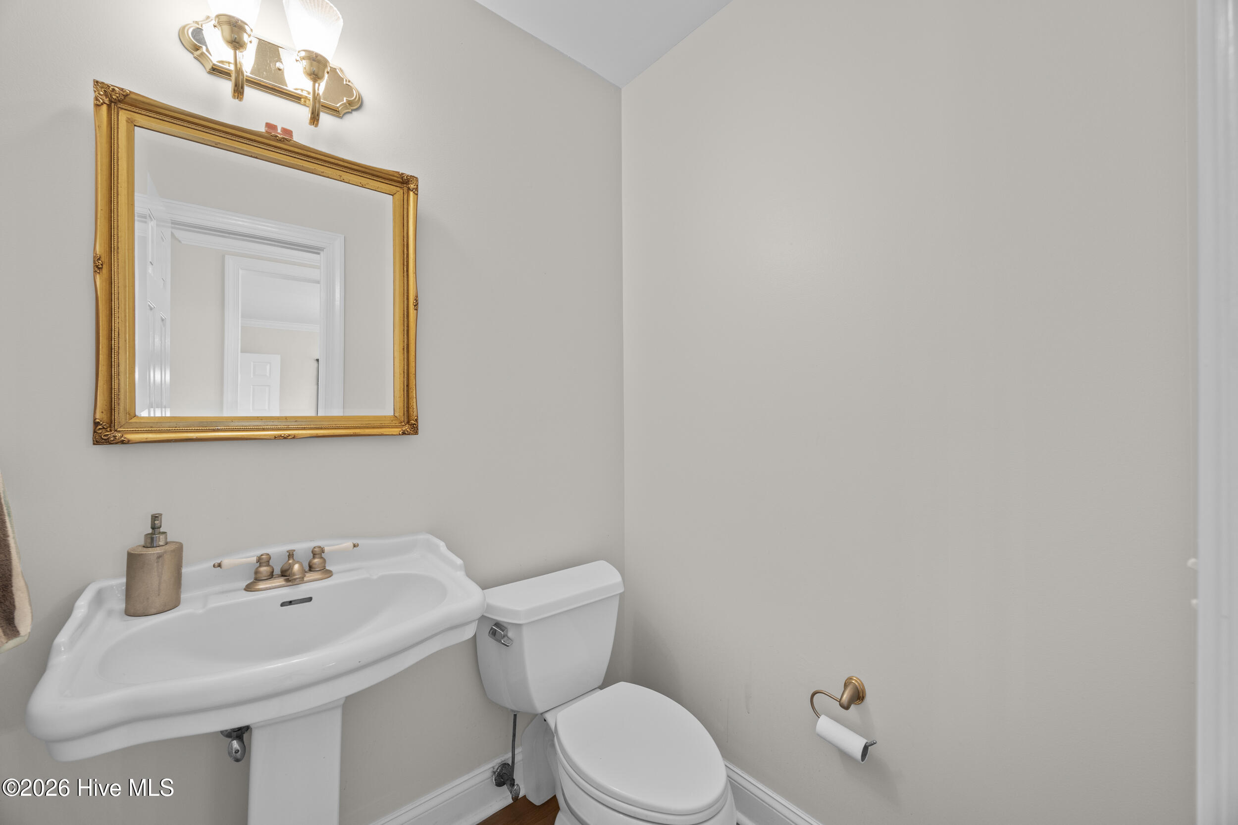 8600 Abbey Glen Way Property Photo 11
