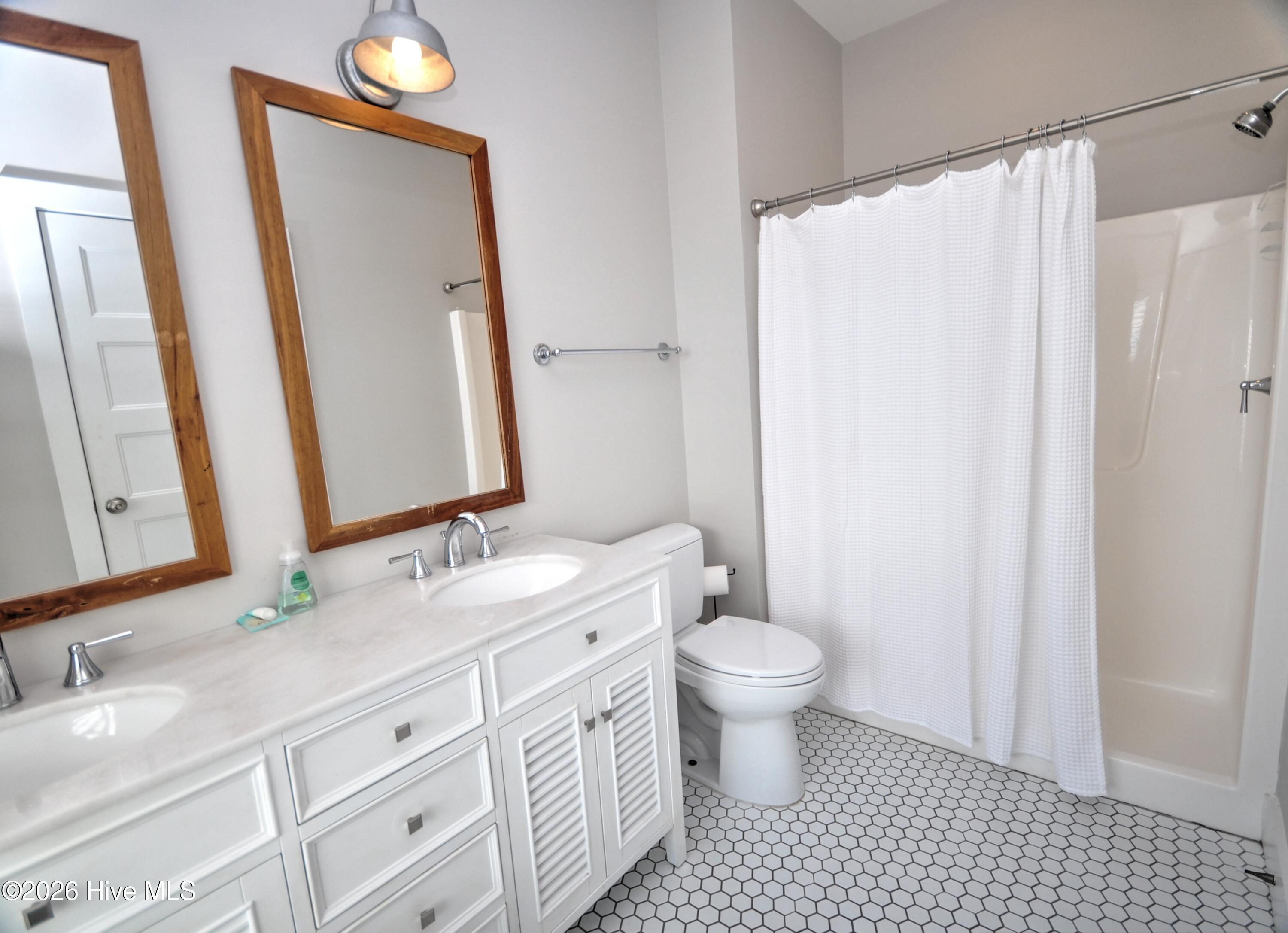 140 E First Street Property Photo 57