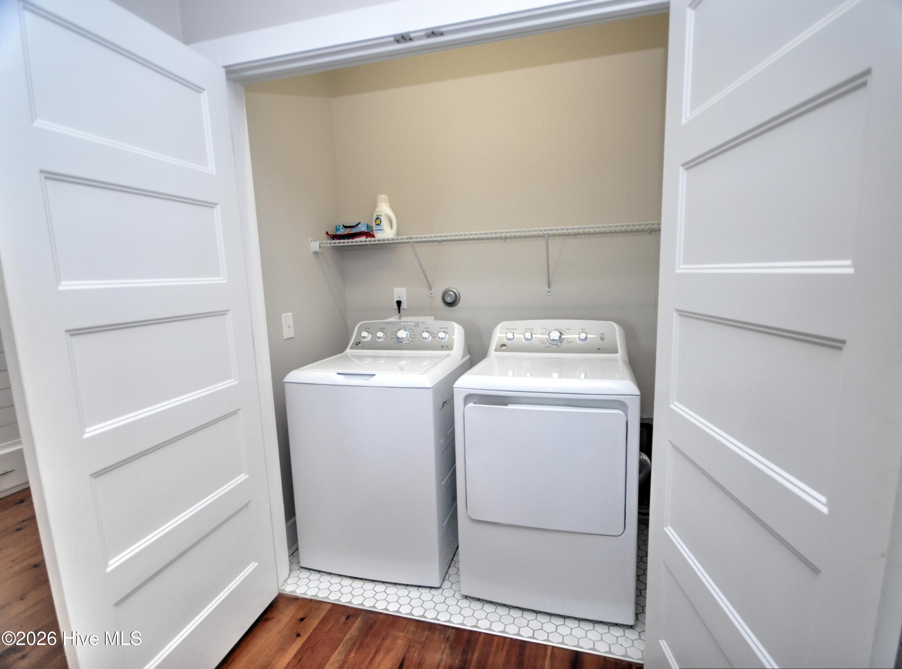 140 E First Street Property Photo 64