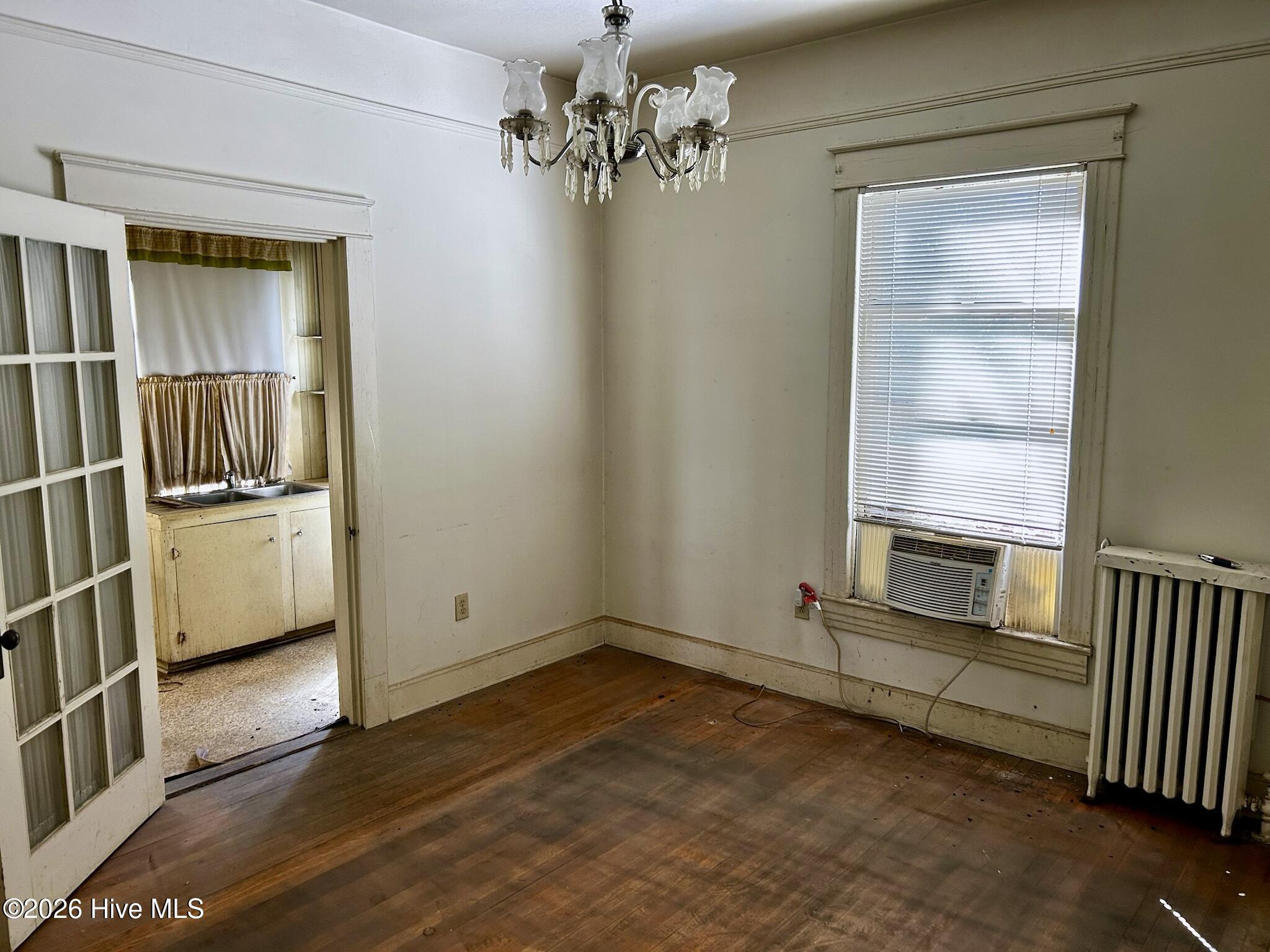 514 E Washington Street Property Photo 8
