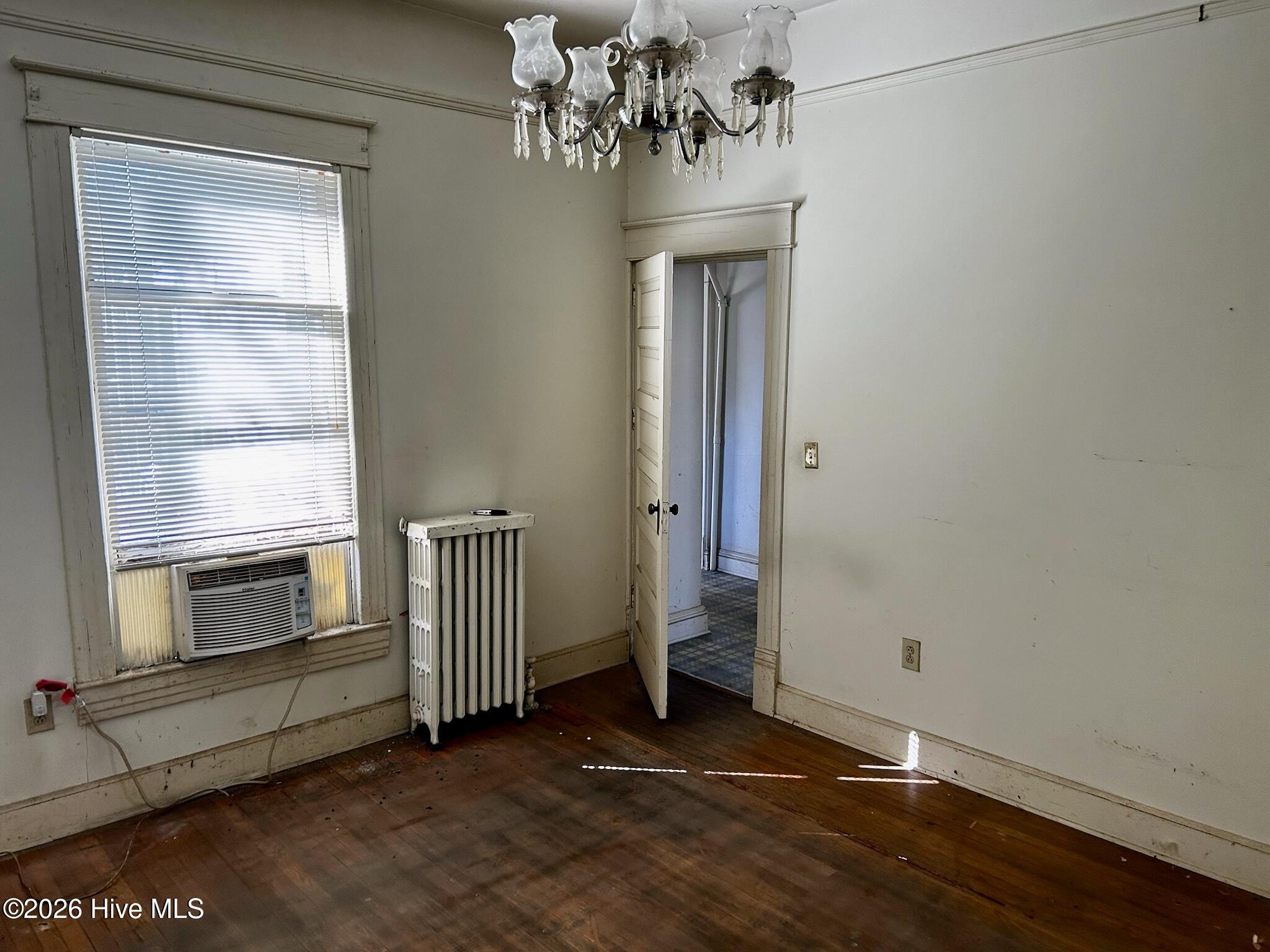 514 E Washington Street Property Photo 10