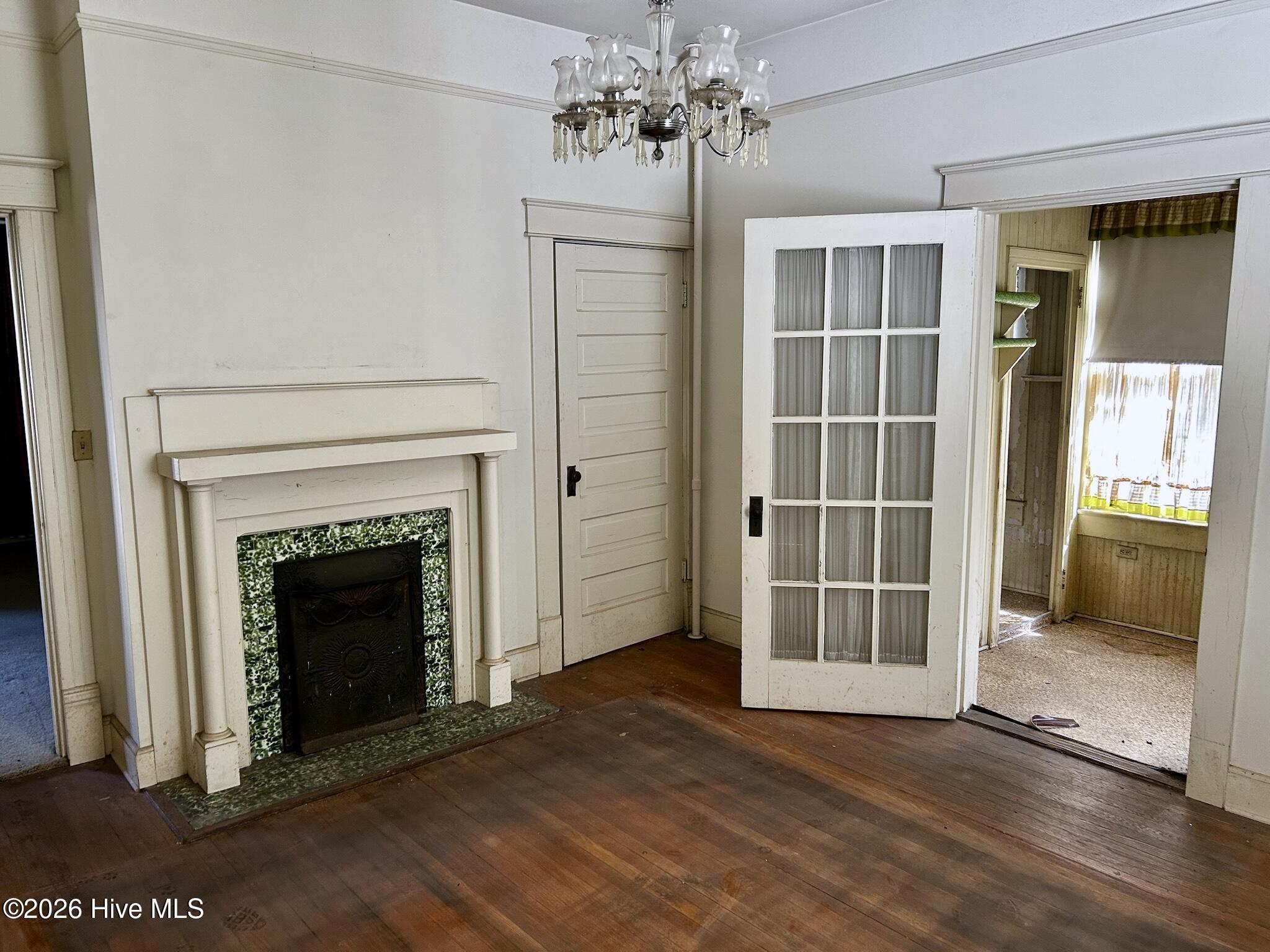 514 E Washington Street Property Photo 11