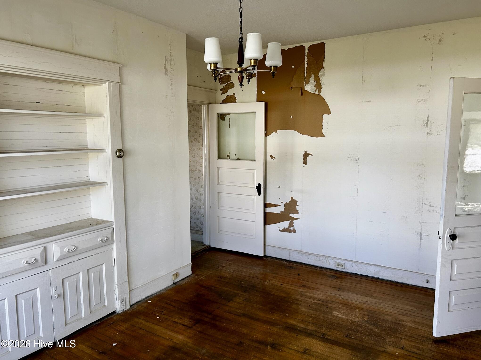 514 E Washington Street Property Photo 16