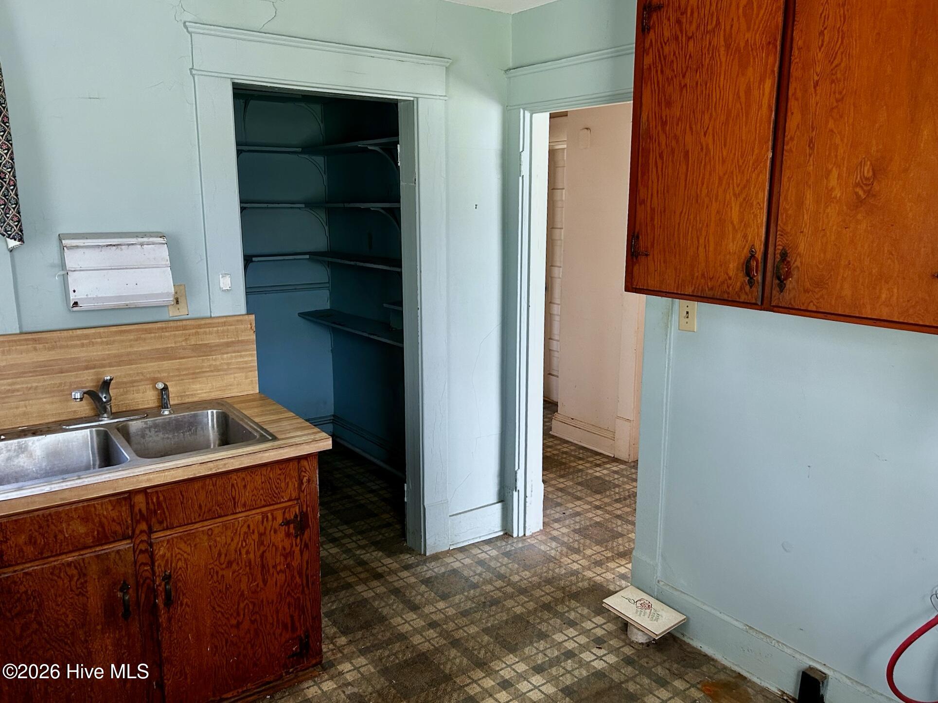 514 E Washington Street Property Photo 19