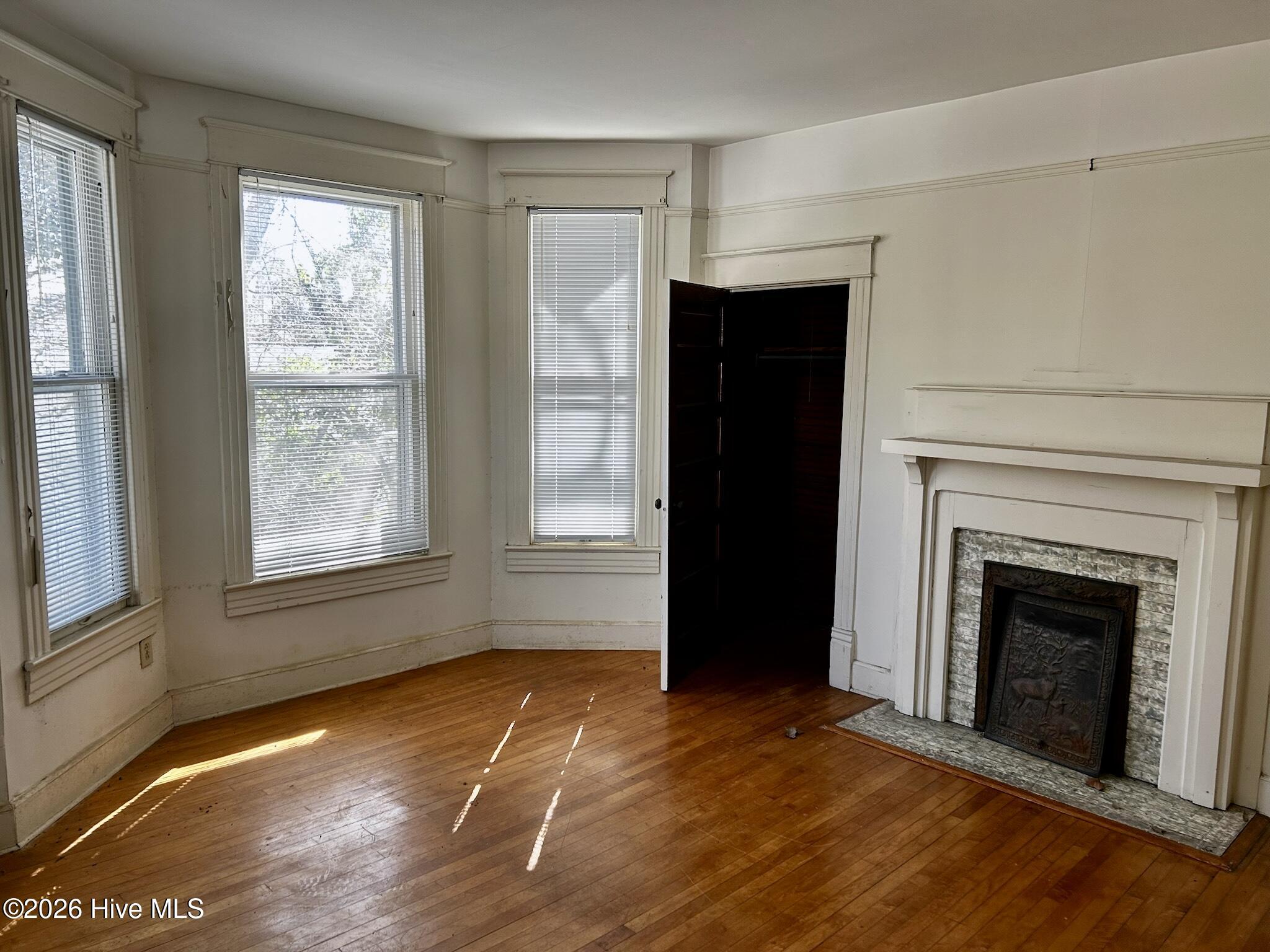 514 E Washington Street Property Photo 27